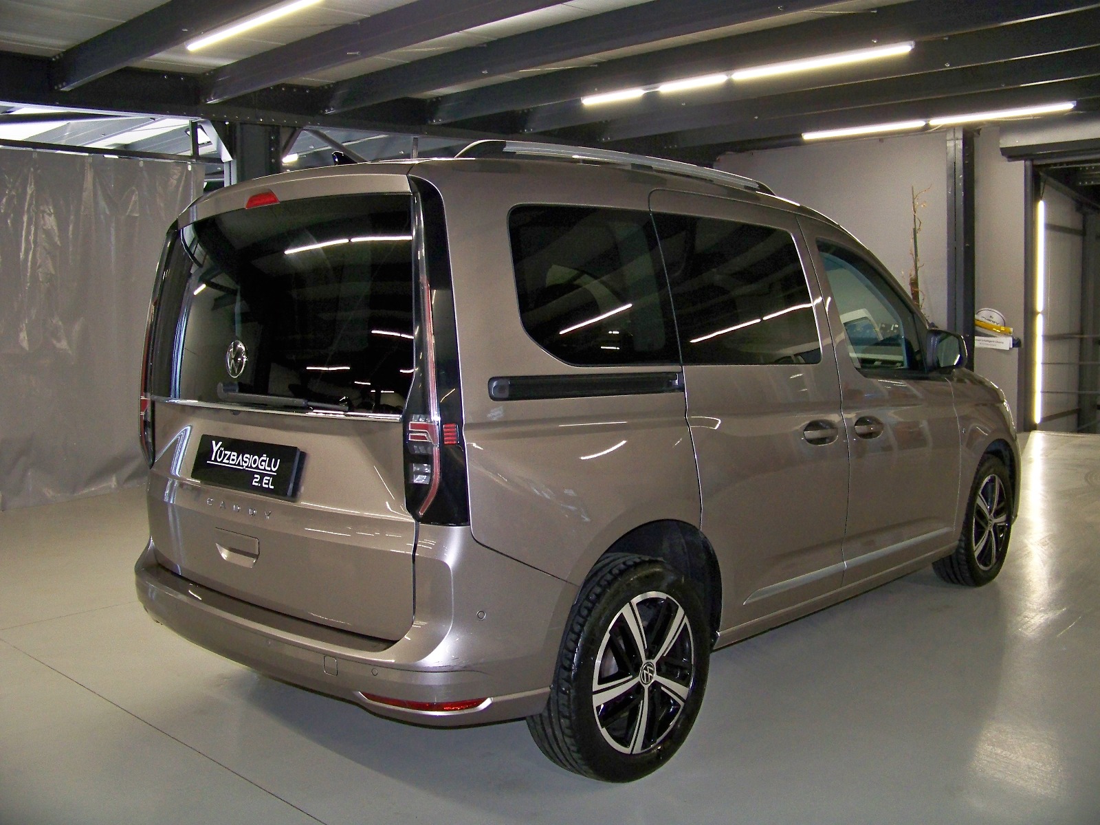 2021 Dizel Otomatik Volkswagen Caddy Bej Yüzbaşıoğlu Otomotiv Mam. San ve Tic A.Ş.