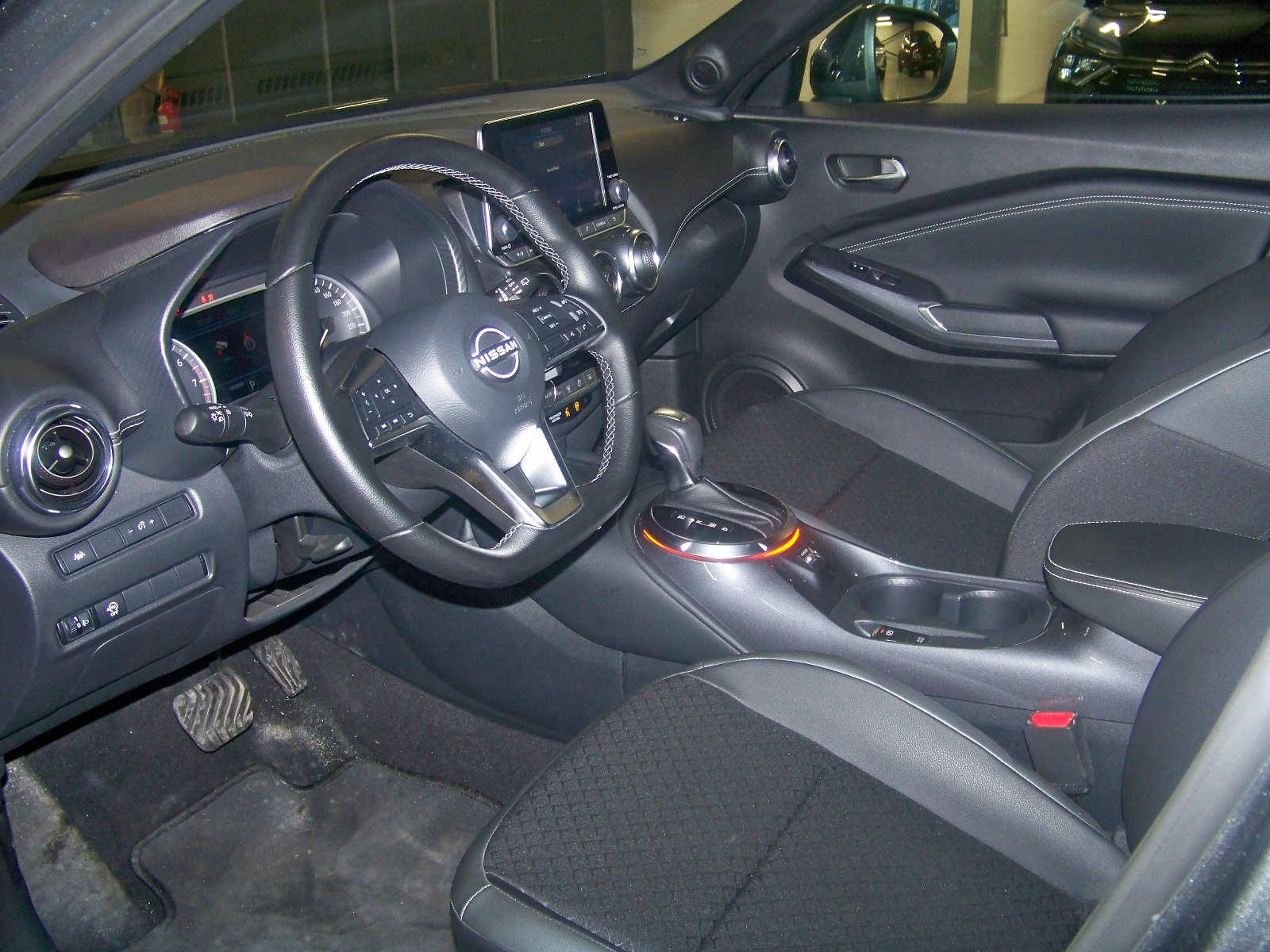 2024 Benzin Otomatik Nissan Juke Gri Yüzbaşıoğlu Otomotiv Mam. San ve Tic A.Ş.