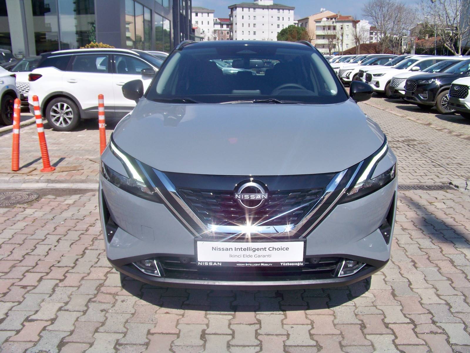 2023 Hybrid Otomatik Nissan Qashqai Gri Yüzbaşıoğlu Otomotiv Mam. San ve Tic A.Ş.