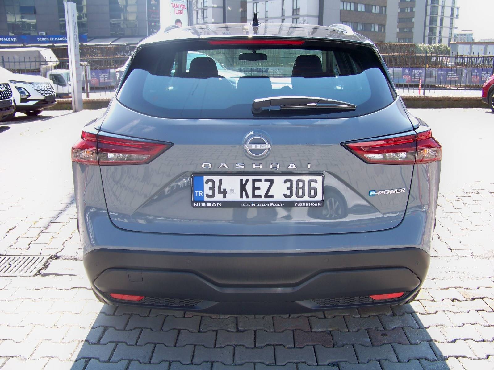 2023 Hybrid Otomatik Nissan Qashqai Gri Yüzbaşıoğlu Otomotiv Mam. San ve Tic A.Ş.