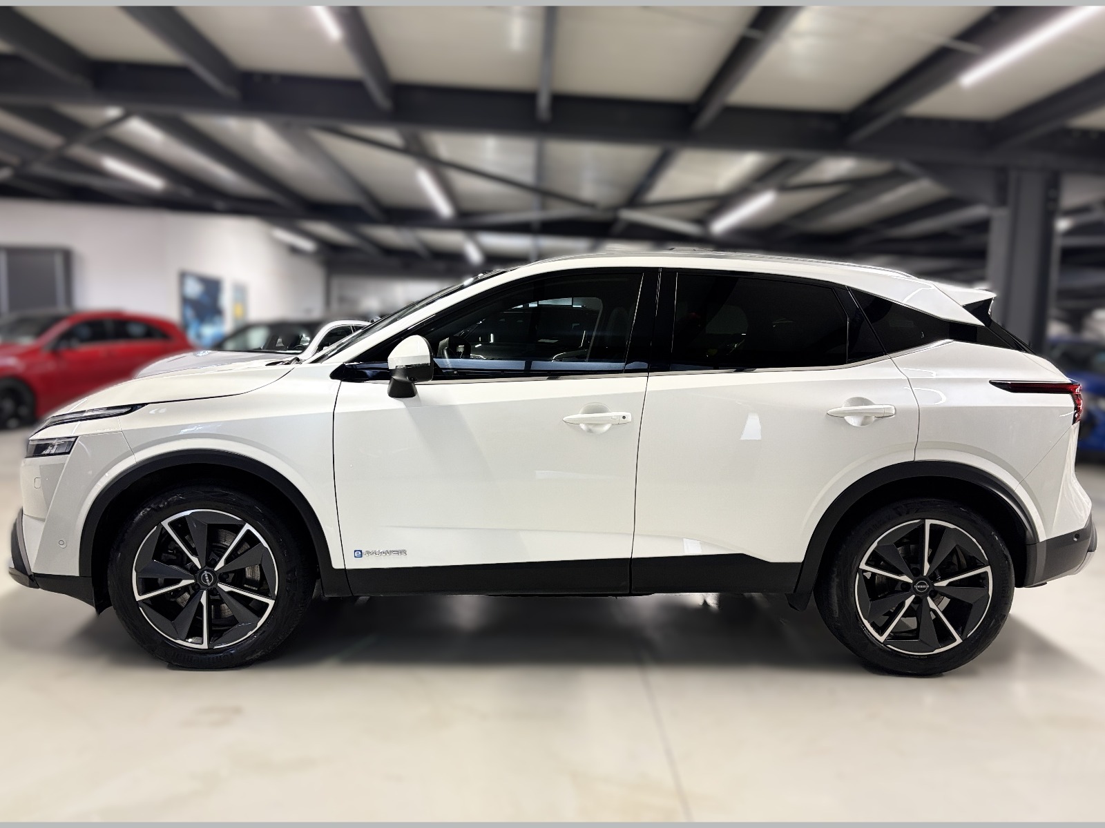 2023 Hybrid Otomatik Nissan Qashqai Beyaz Yüzbaşıoğlu Otomotiv Mam. San ve Tic A.Ş.