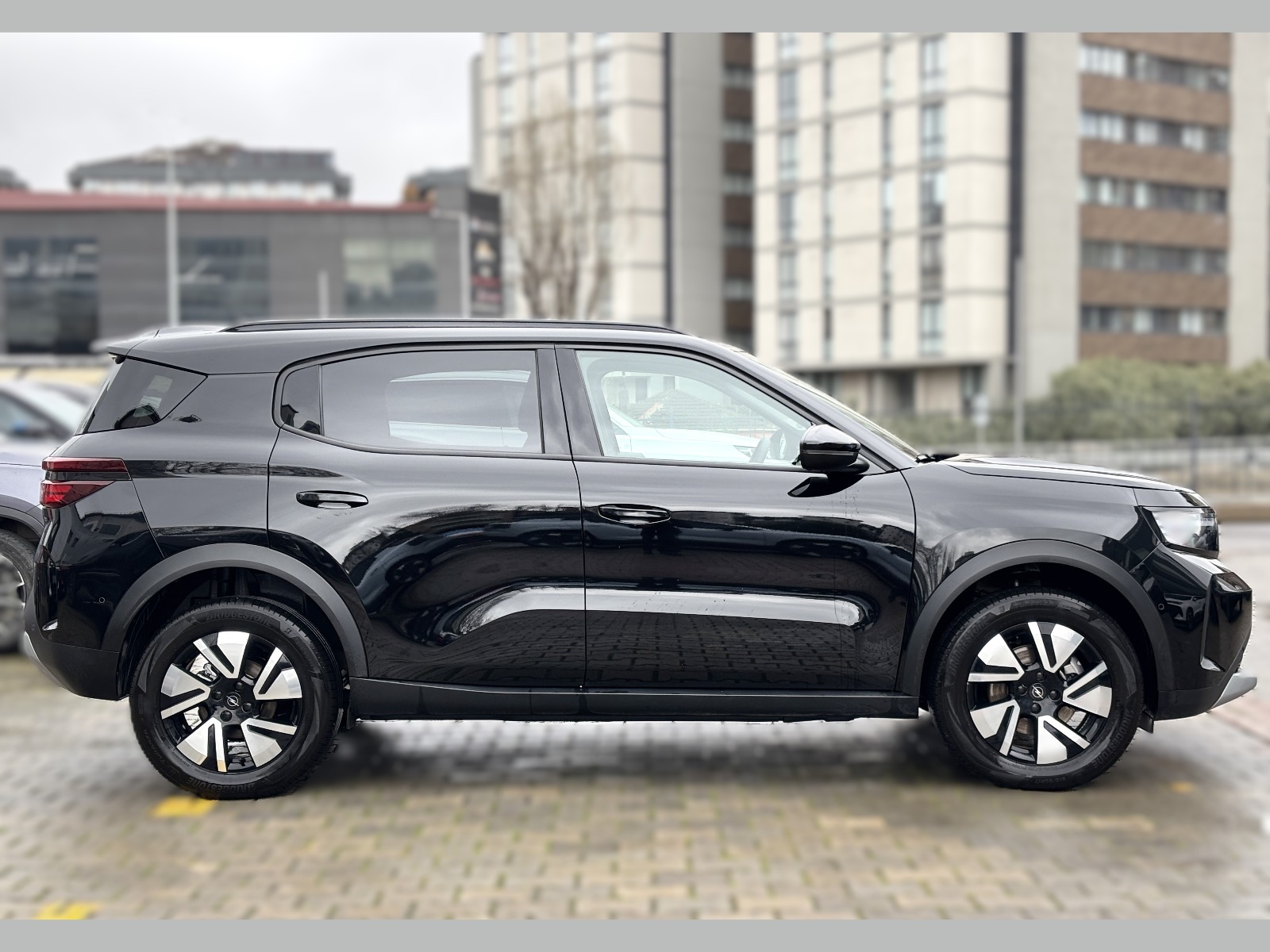 2025 Elektrik Otomatik Opel Frontera-e Siyah Yüzbaşıoğlu Otomotiv Mam. San ve Tic A.Ş.