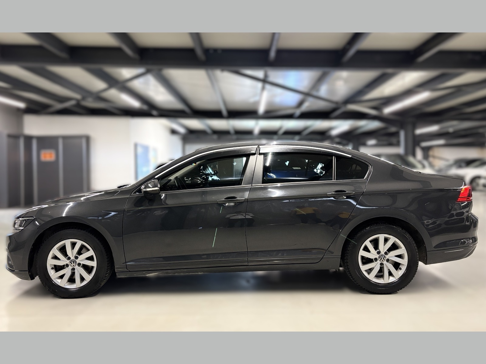 2021 Benzin Otomatik Volkswagen Passat Gri Yüzbaşıoğlu Otomotiv Mam. San ve Tic A.Ş.
