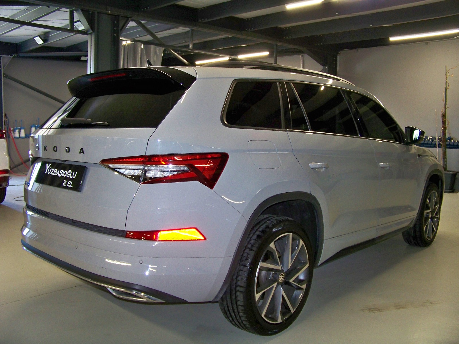 2023 Benzin Otomatik Skoda Kodiaq Gri Yüzbaşıoğlu Otomotiv Mam. San ve Tic A.Ş.