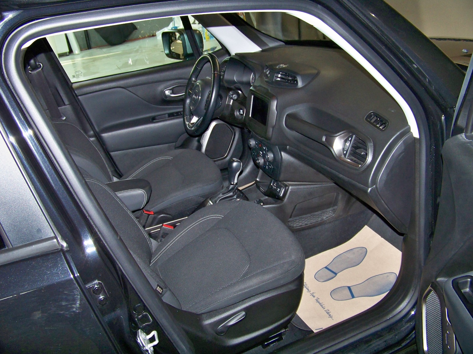 2020 Dizel Otomatik Jeep Renegade Siyah Yüzbaşıoğlu Otomotiv Mam. San ve Tic A.Ş.