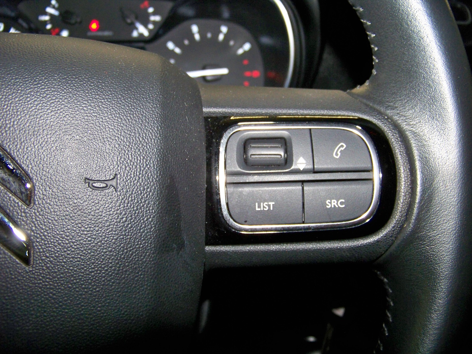 2021 Dizel Otomatik Citroen C3 AirCross Kırmızı Yüzbaşıoğlu Otomotiv Mam. San ve Tic A.Ş.