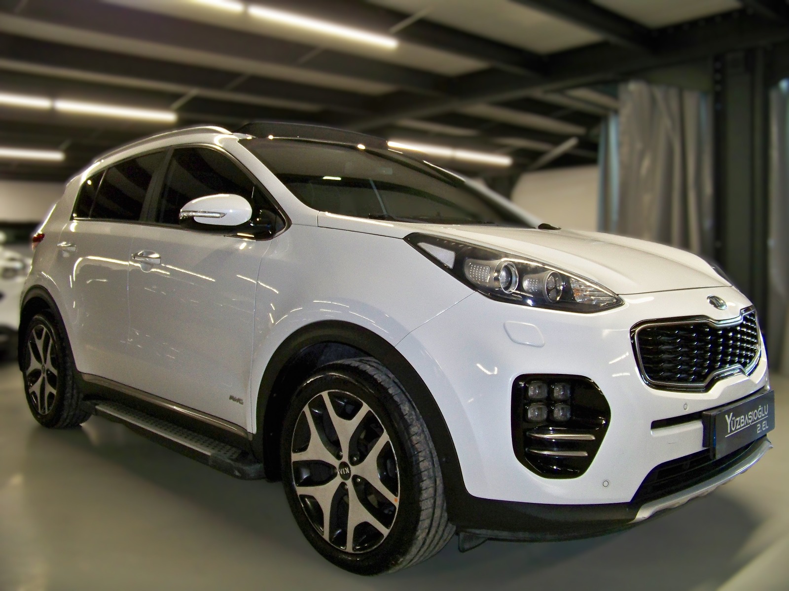 2016 Benzin Otomatik Kia Sportage Beyaz Yüzbaşıoğlu Otomotiv Mam. San ve Tic A.Ş.