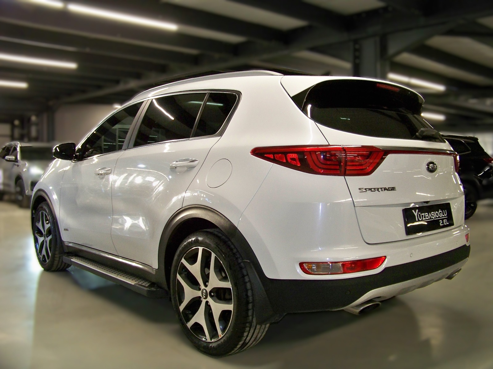 2016 Benzin Otomatik Kia Sportage Beyaz Yüzbaşıoğlu Otomotiv Mam. San ve Tic A.Ş.