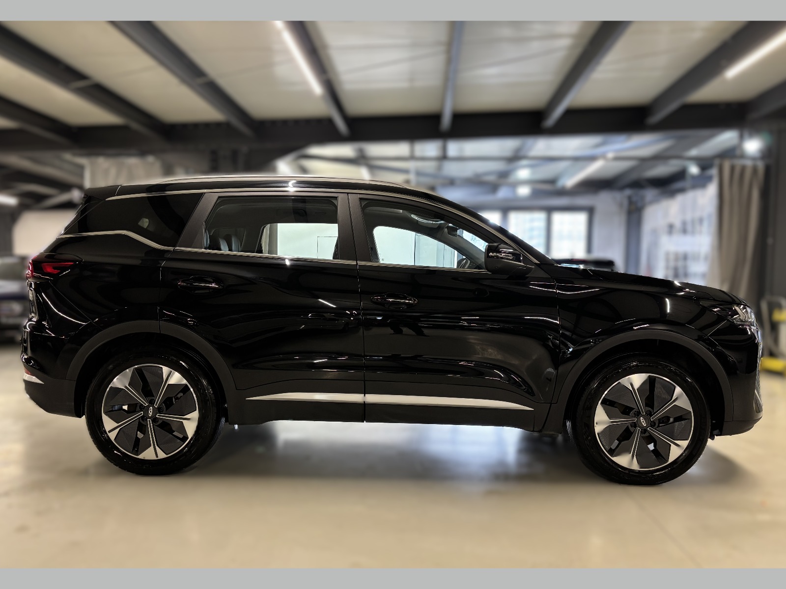 2024 Benzin Otomatik Chery Tiggo 7 Promax Siyah Yüzbaşıoğlu Otomotiv Mam. San ve Tic A.Ş.