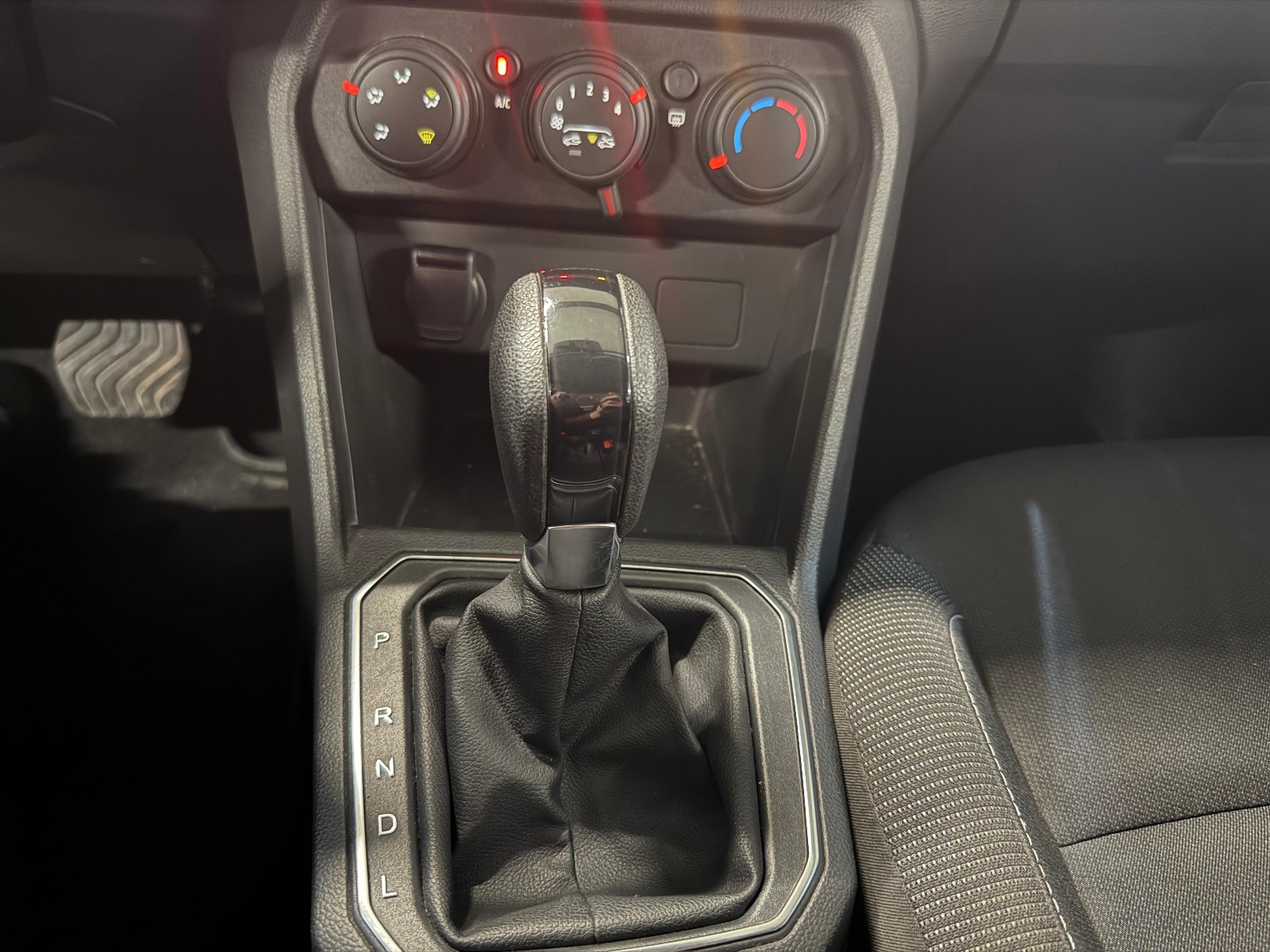 2022 Benzin Otomatik Renault Taliant Beyaz Yüzbaşıoğlu Otomotiv Mam. San ve Tic A.Ş.
