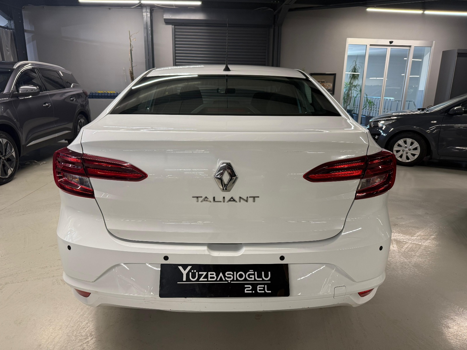 2022 Benzin Otomatik Renault Taliant Beyaz Yüzbaşıoğlu Otomotiv Mam. San ve Tic A.Ş.