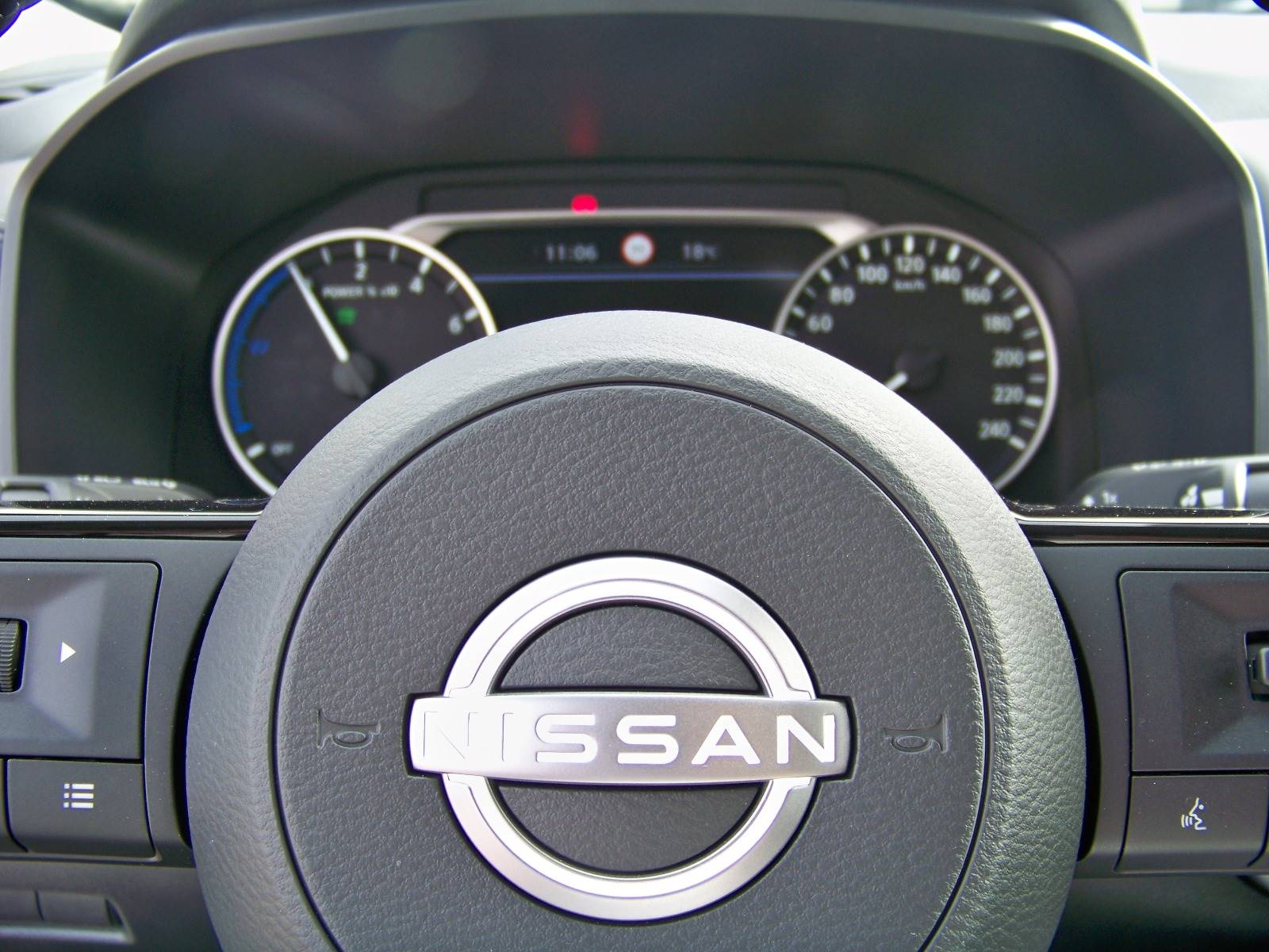 2023 Hybrid Otomatik Nissan Qashqai Siyah Yüzbaşıoğlu Otomotiv Mam. San ve Tic A.Ş.