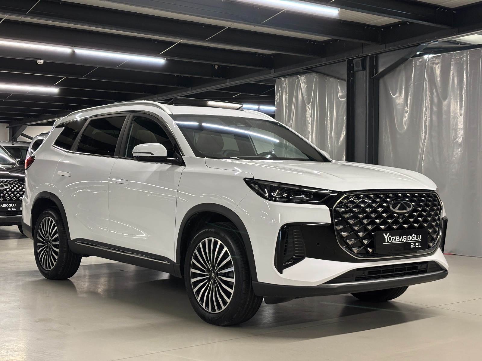 2026 Benzin Otomatik Chery Tiggo 8 Beyaz Yüzbaşıoğlu Otomotiv Mam. San ve Tic A.Ş.
