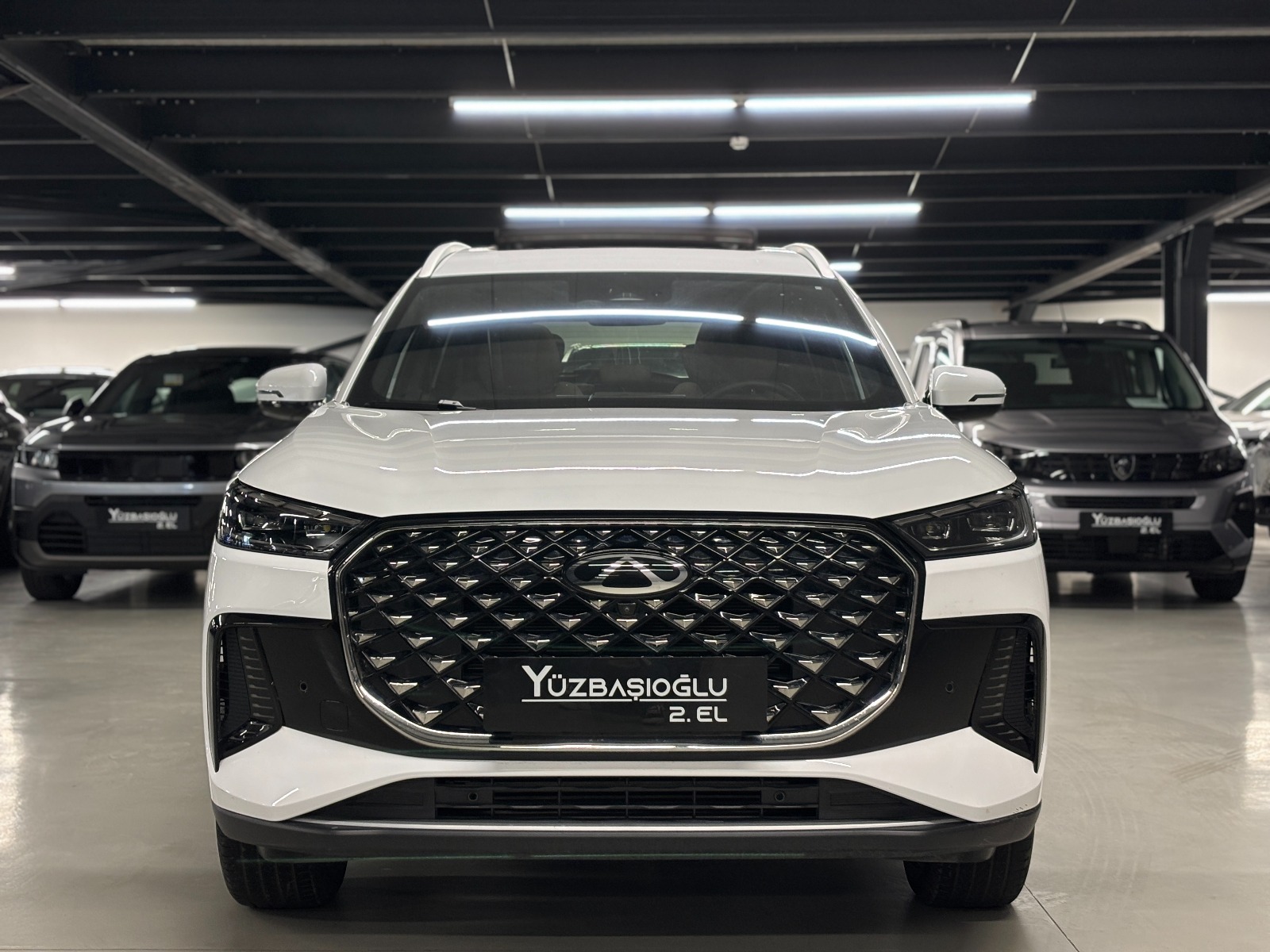 2026 Benzin Otomatik Chery Tiggo 8 Beyaz Yüzbaşıoğlu Otomotiv Mam. San ve Tic A.Ş.