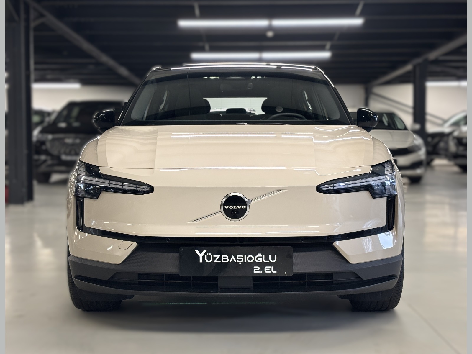 2025 Elektrik Otomatik Volvo EX30 Kahverengi Yüzbaşıoğlu Otomotiv Mam. San ve Tic A.Ş.