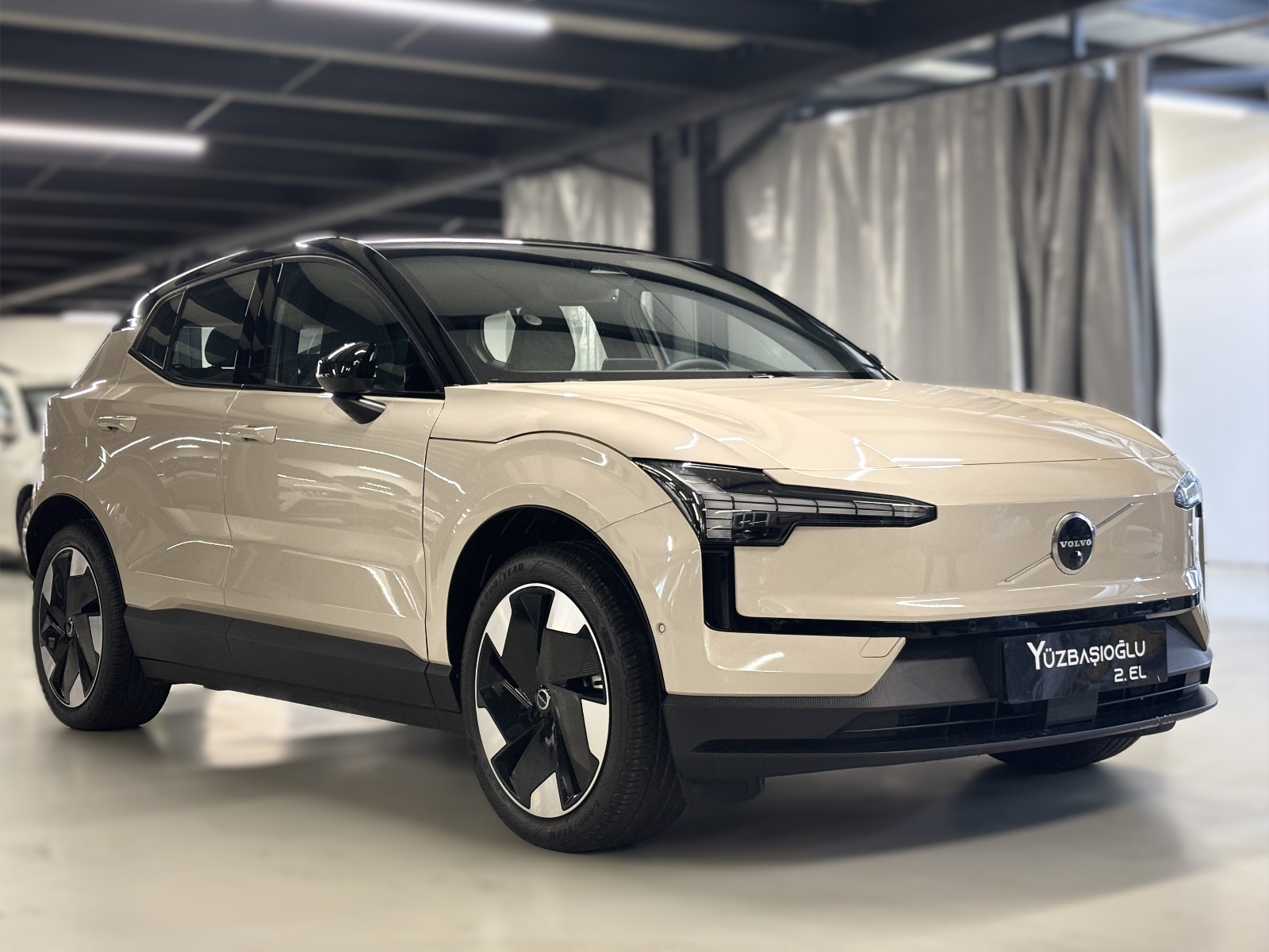 2025 Elektrik Otomatik Volvo EX30 Kahverengi Yüzbaşıoğlu Otomotiv Mam. San ve Tic A.Ş.