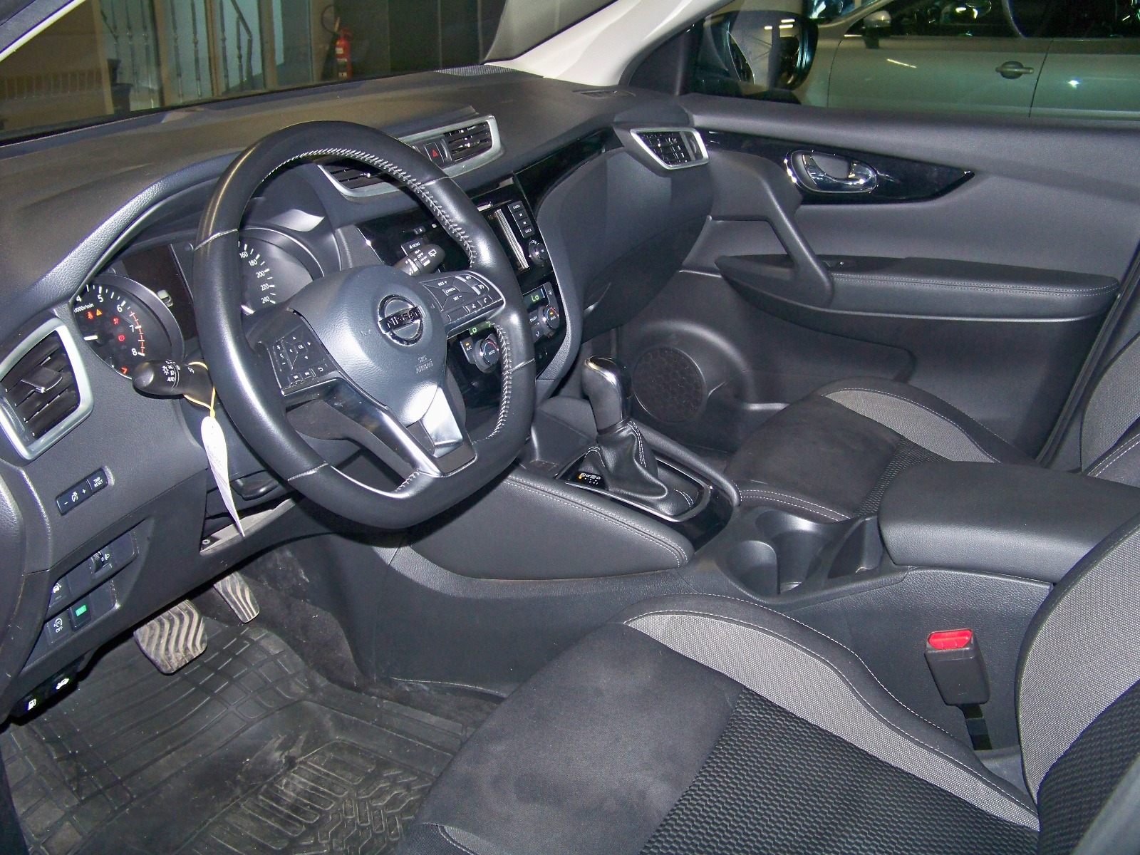 2019 Benzin Otomatik Nissan Qashqai Gri Yüzbaşıoğlu Otomotiv Mam. San ve Tic A.Ş.