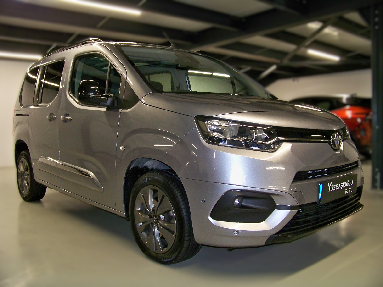 2022 Dizel Otomatik Toyota Proace City Gri Yüzbaşıoğlu Otomotiv Mam. San ve Tic A.Ş.