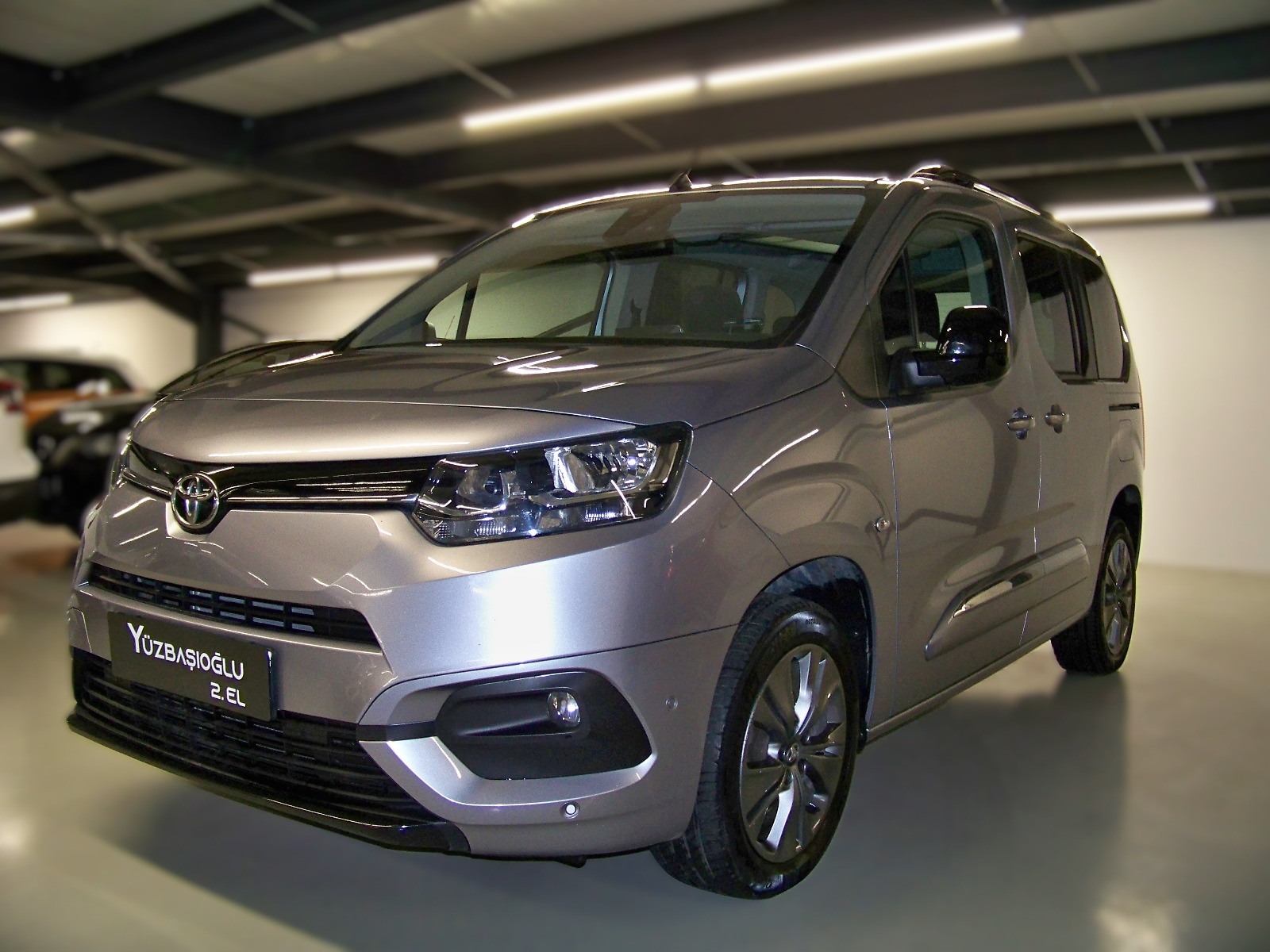 2022 Dizel Otomatik Toyota Proace City Gri Yüzbaşıoğlu Otomotiv Mam. San ve Tic A.Ş.