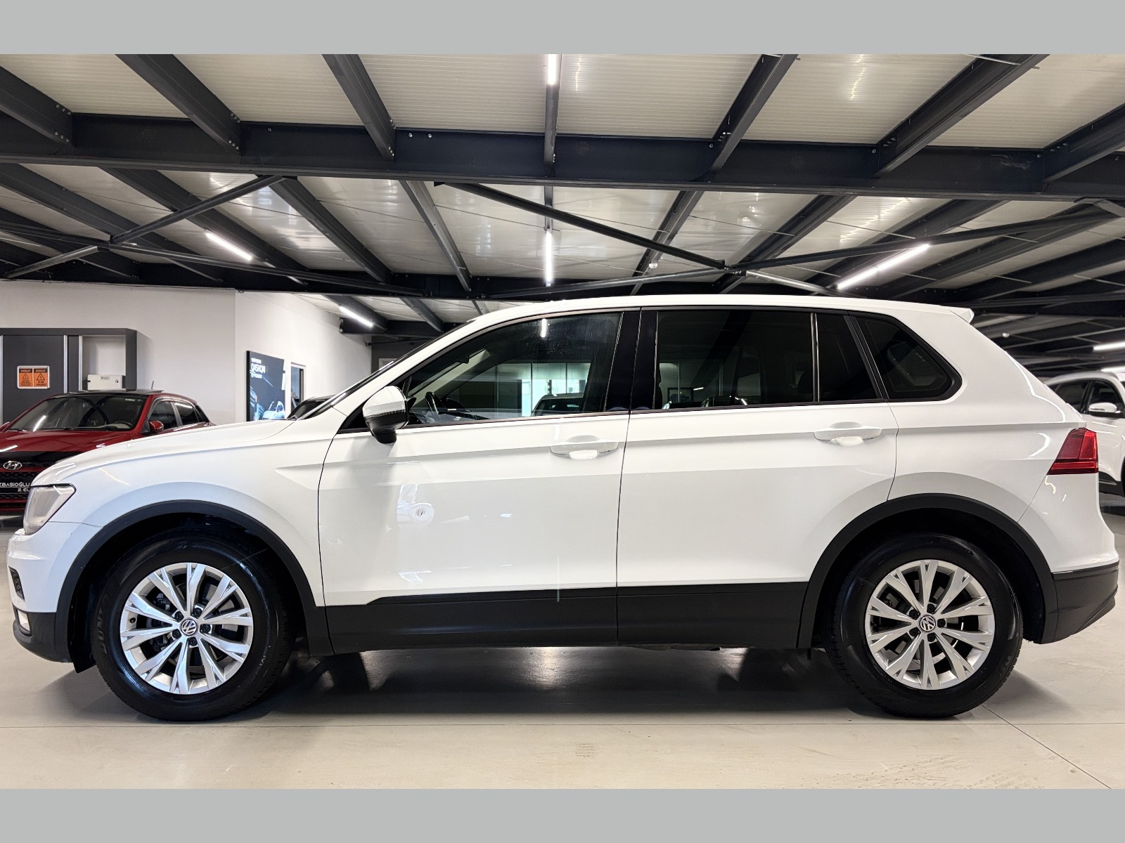 2017 Benzin Otomatik Volkswagen Tiguan Beyaz Yüzbaşıoğlu Otomotiv Mam. San ve Tic A.Ş.