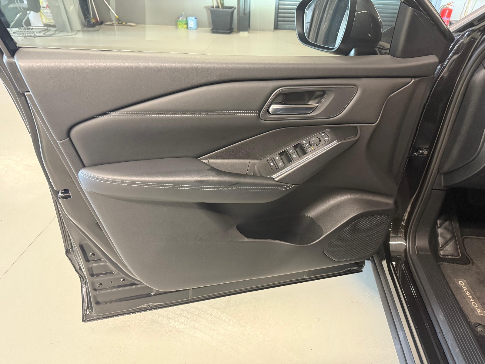 2023 MHEV Otomatik Nissan Qashqai Siyah Yüzbaşıoğlu Otomotiv Mam. San ve Tic A.Ş.