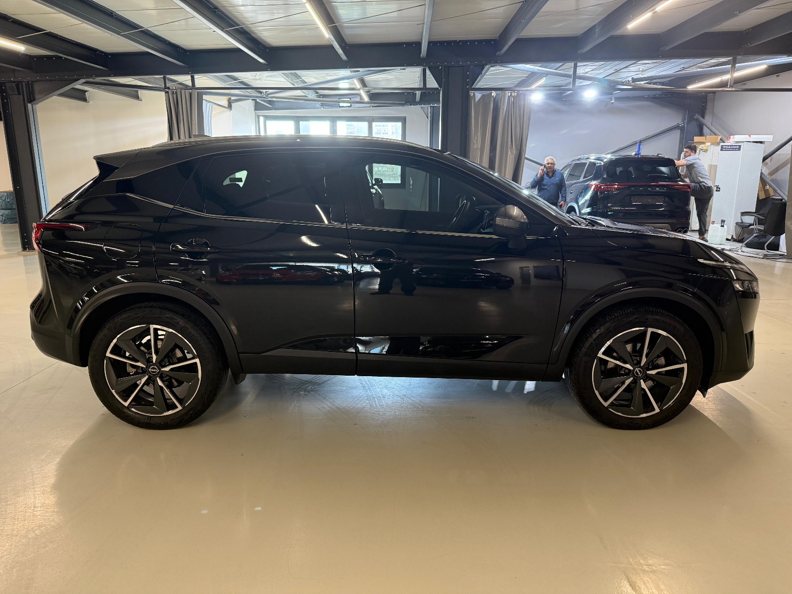 2023 MHEV Otomatik Nissan Qashqai Siyah Yüzbaşıoğlu Otomotiv Mam. San ve Tic A.Ş.