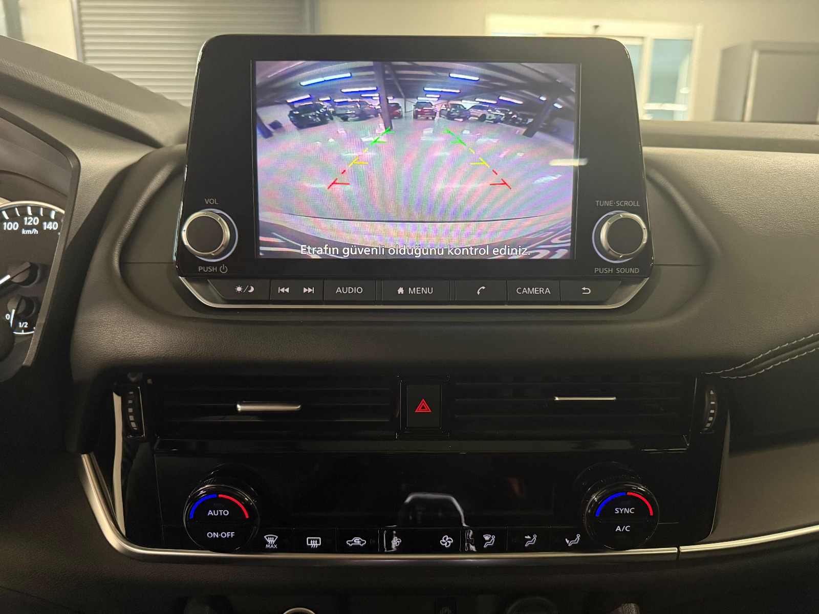 2022 MHEV Otomatik Nissan Qashqai Beyaz Yüzbaşıoğlu Otomotiv Mam. San ve Tic A.Ş.