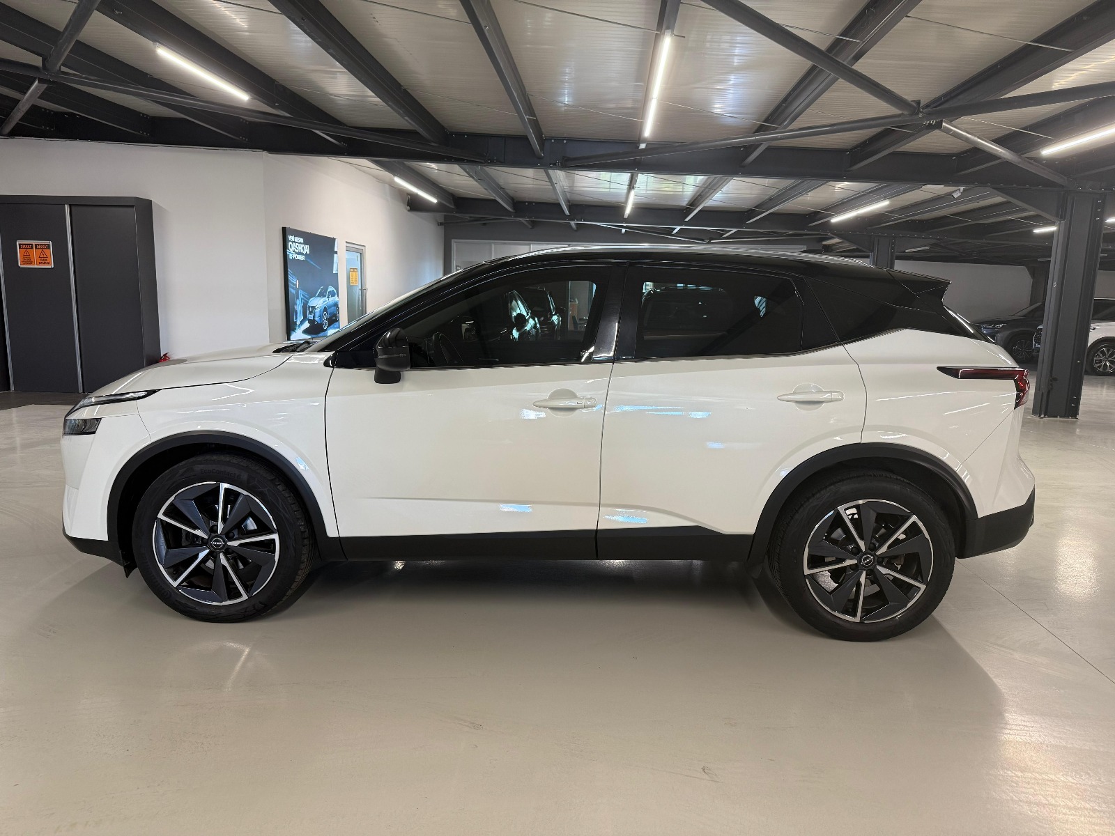 2022 MHEV Otomatik Nissan Qashqai Beyaz Yüzbaşıoğlu Otomotiv Mam. San ve Tic A.Ş.