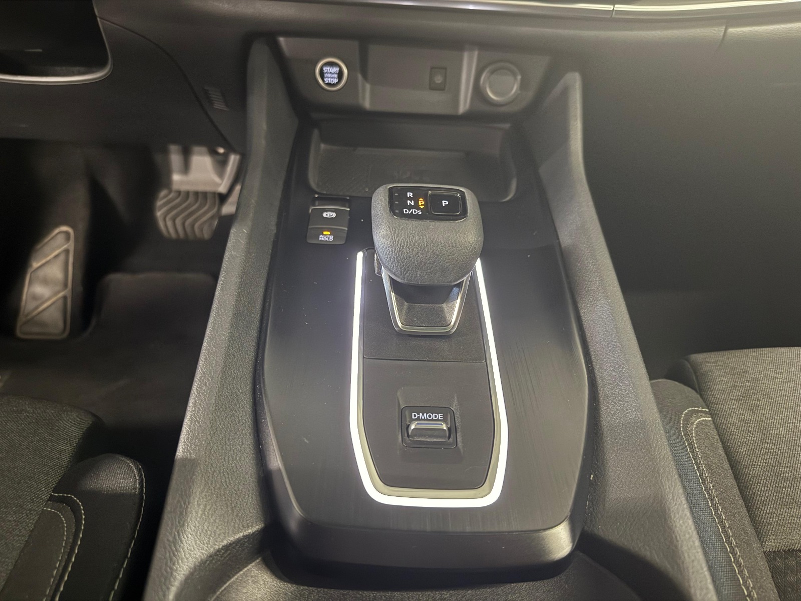 2022 MHEV Otomatik Nissan Qashqai Beyaz Yüzbaşıoğlu Otomotiv Mam. San ve Tic A.Ş.