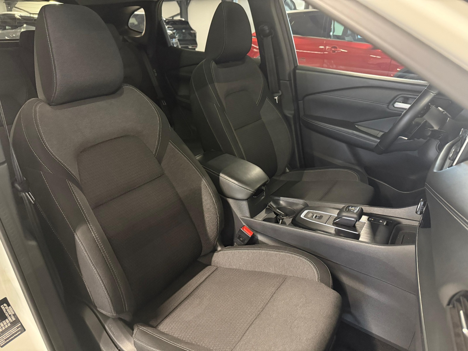 2022 MHEV Otomatik Nissan Qashqai Beyaz Yüzbaşıoğlu Otomotiv Mam. San ve Tic A.Ş.