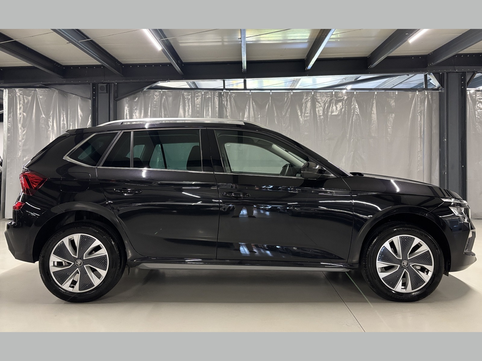 2025 Benzin Otomatik Skoda Kamiq Siyah Yüzbaşıoğlu Otomotiv Mam. San ve Tic A.Ş.