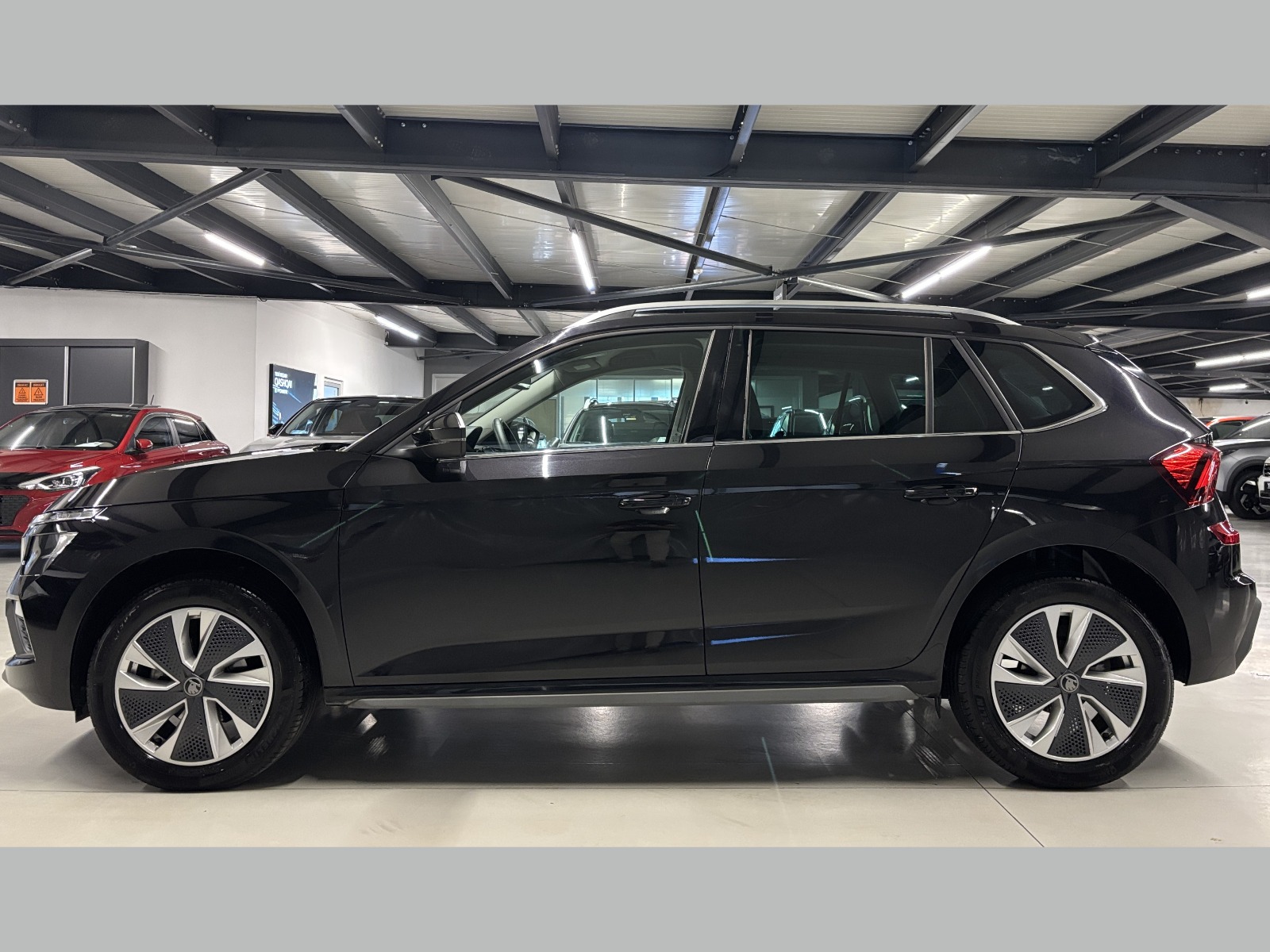 2025 Benzin Otomatik Skoda Kamiq Siyah Yüzbaşıoğlu Otomotiv Mam. San ve Tic A.Ş.
