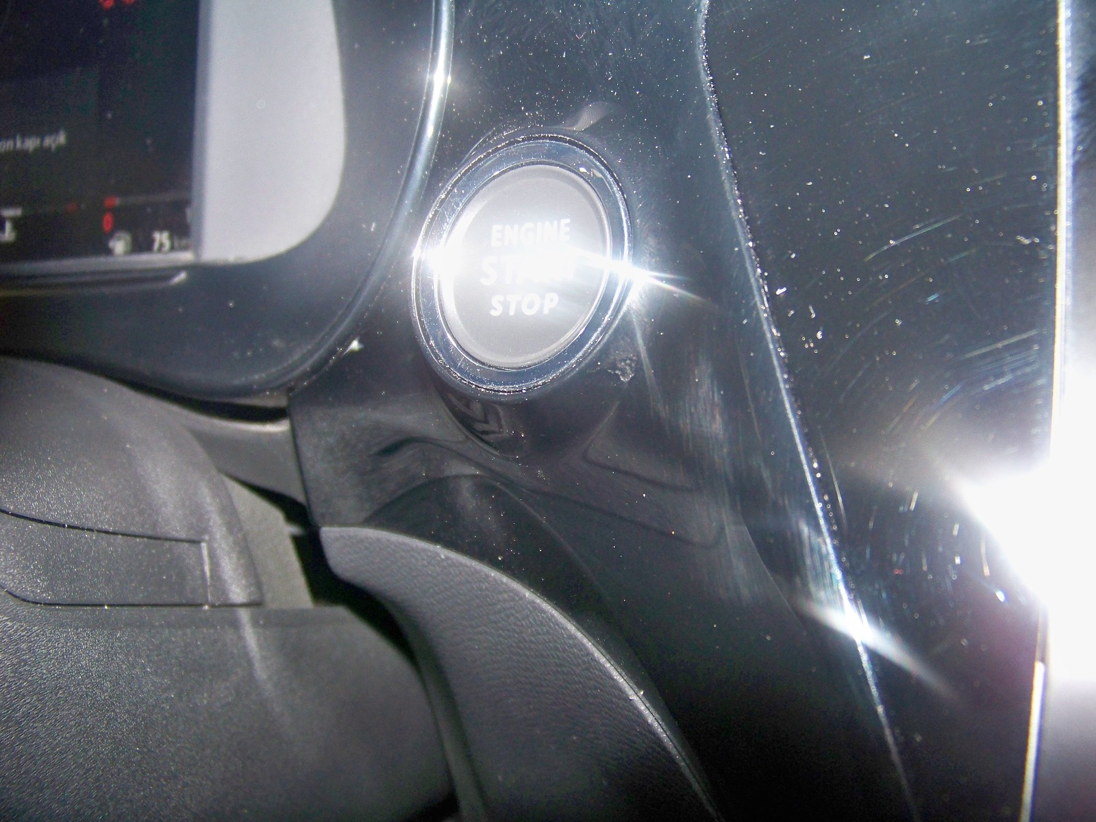 2023 Benzin Otomatik Opel Corsa Kırmızı Yüzbaşıoğlu Otomotiv Mam. San ve Tic A.Ş.