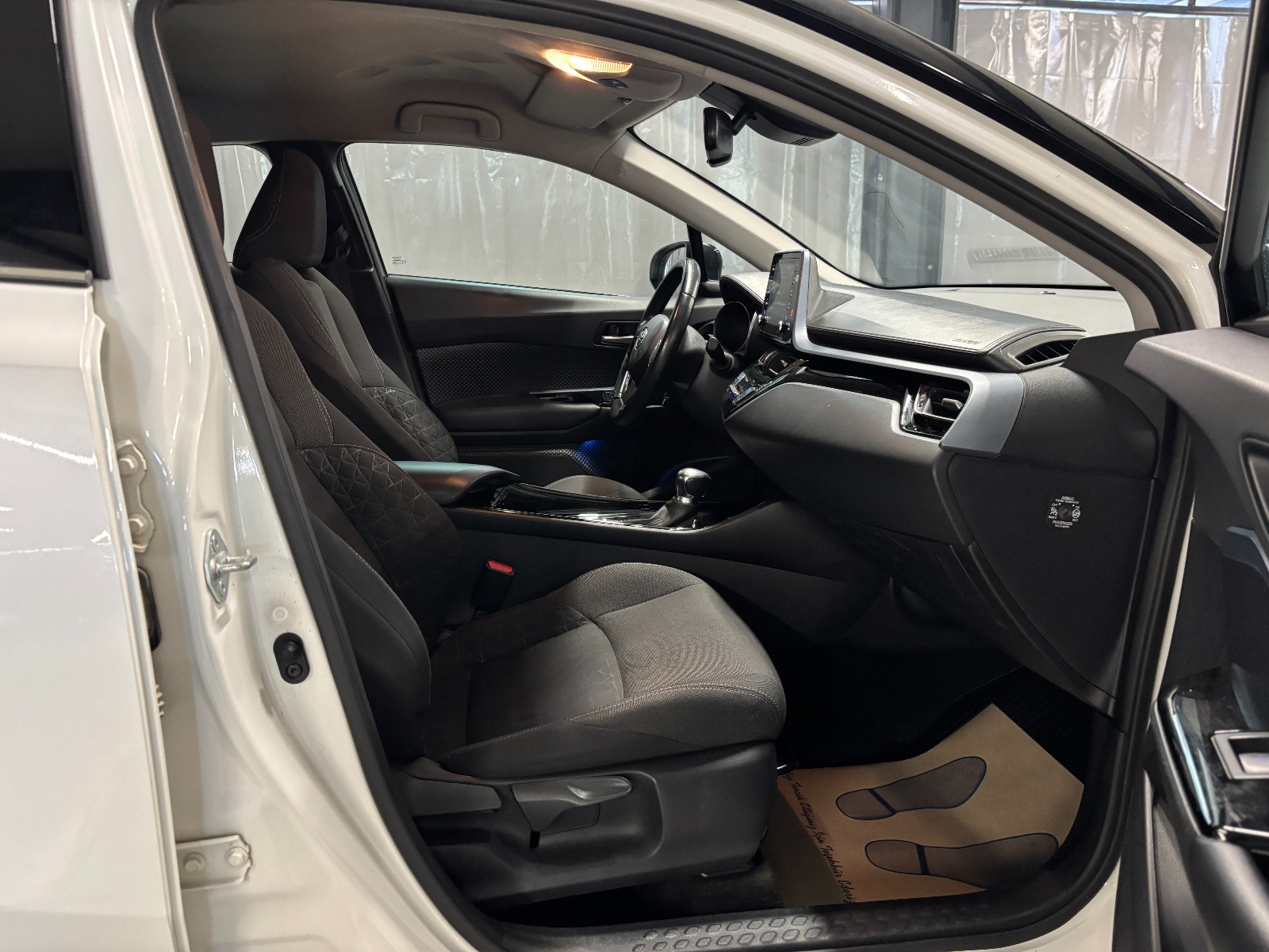 2020 Hybrid Otomatik Toyota C-HR Beyaz Yüzbaşıoğlu Otomotiv Mam. San ve Tic A.Ş.