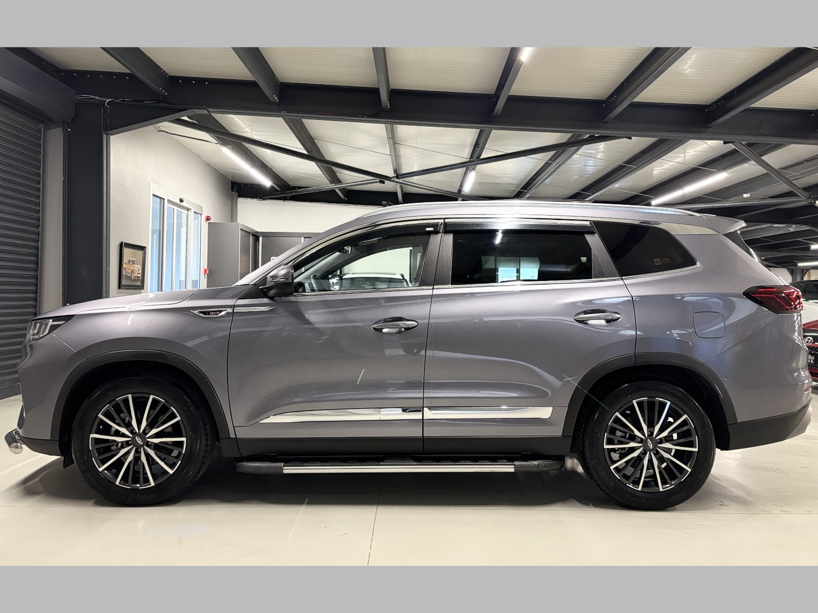 2023 Benzin Otomatik Chery Tiggo 8 Pro Gri Yüzbaşıoğlu Otomotiv Mam. San ve Tic A.Ş.