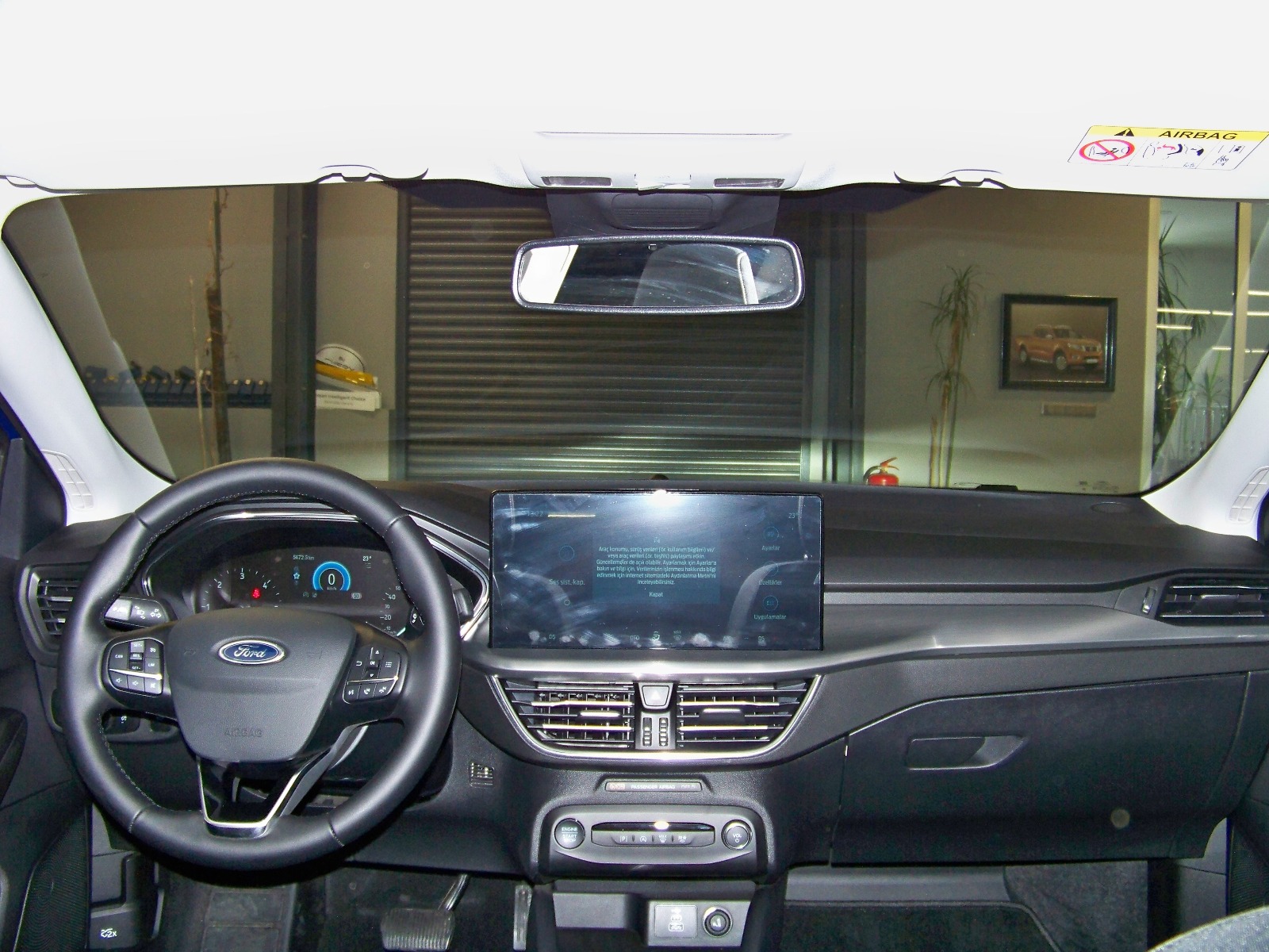 2024 Dizel Otomatik Ford Focus Mavi Yüzbaşıoğlu Otomotiv Mam. San ve Tic A.Ş.