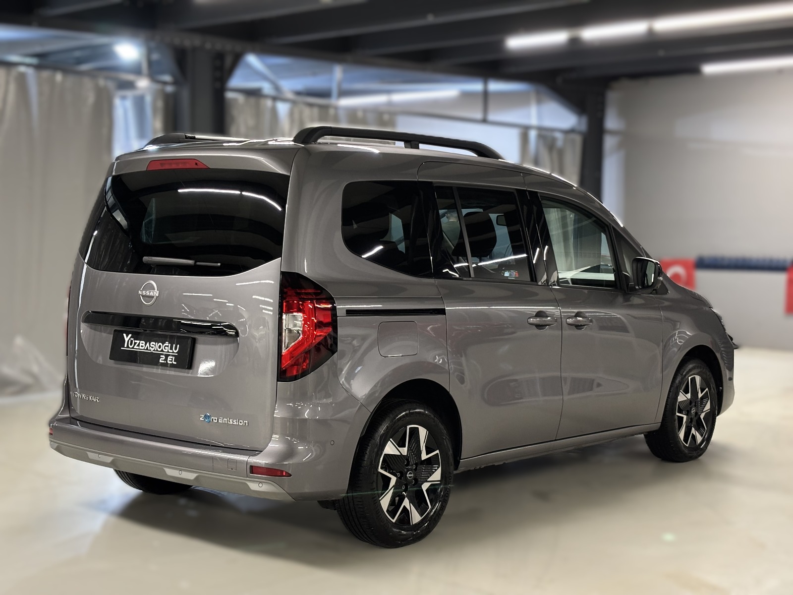 2025 Elektrik Otomatik Nissan Townstar Gri Yüzbaşıoğlu Otomotiv Mam. San ve Tic A.Ş.