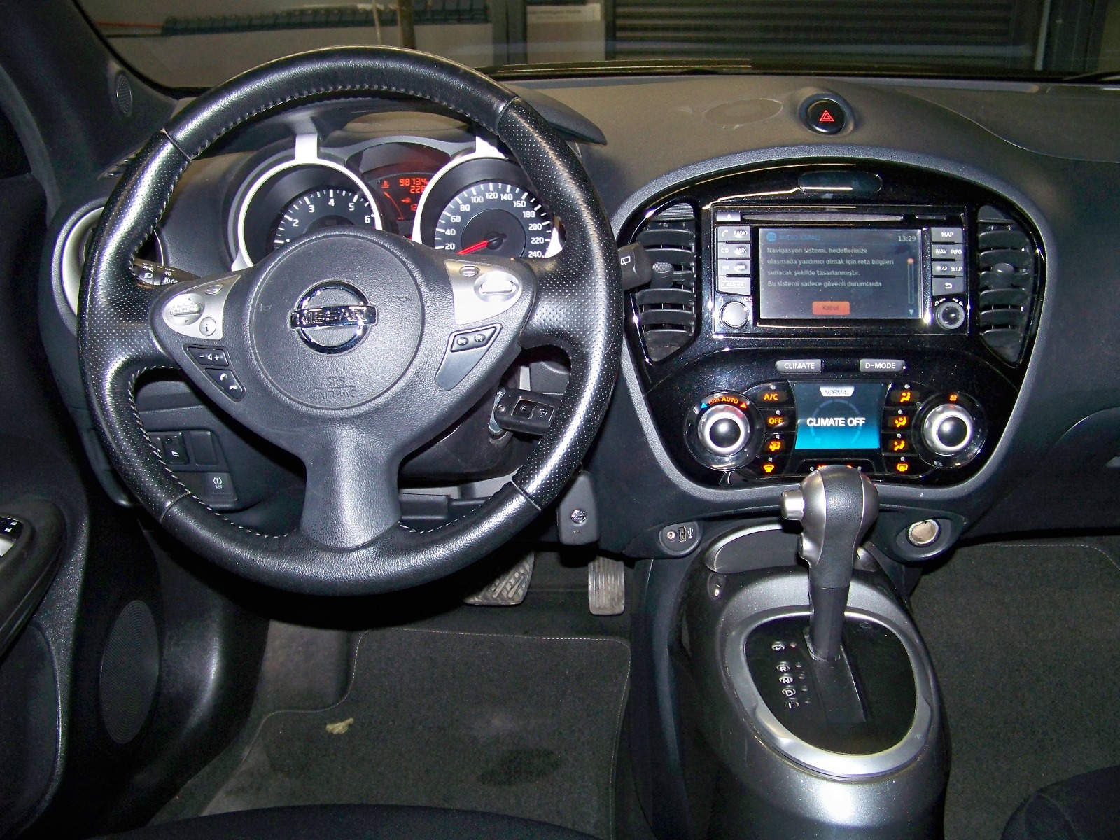 2014 Benzin Otomatik Nissan Juke Siyah Yüzbaşıoğlu Otomotiv Mam. San ve Tic A.Ş.