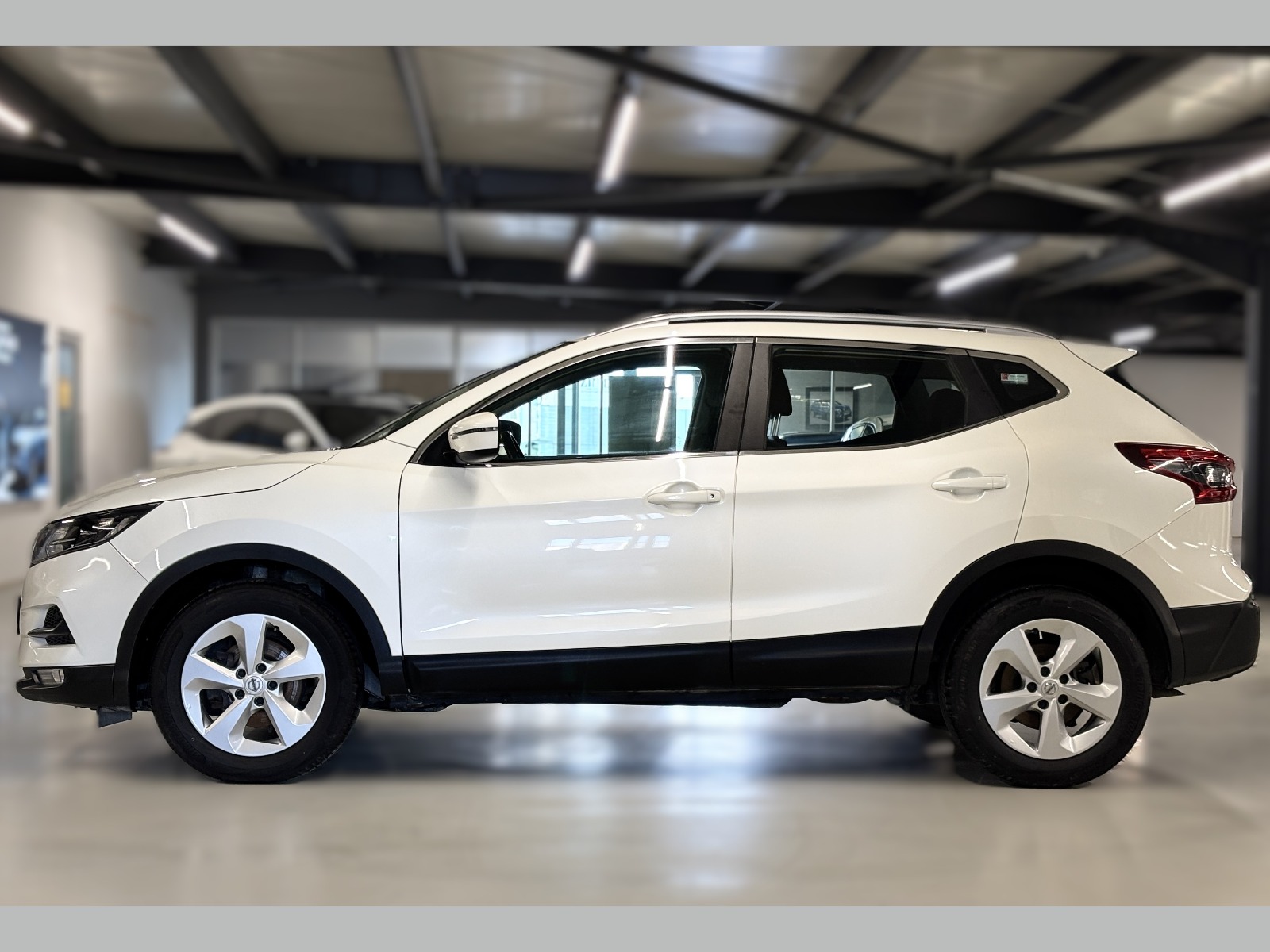 2019 Benzin Otomatik Nissan Qashqai Beyaz Yüzbaşıoğlu Otomotiv Mam. San ve Tic A.Ş.