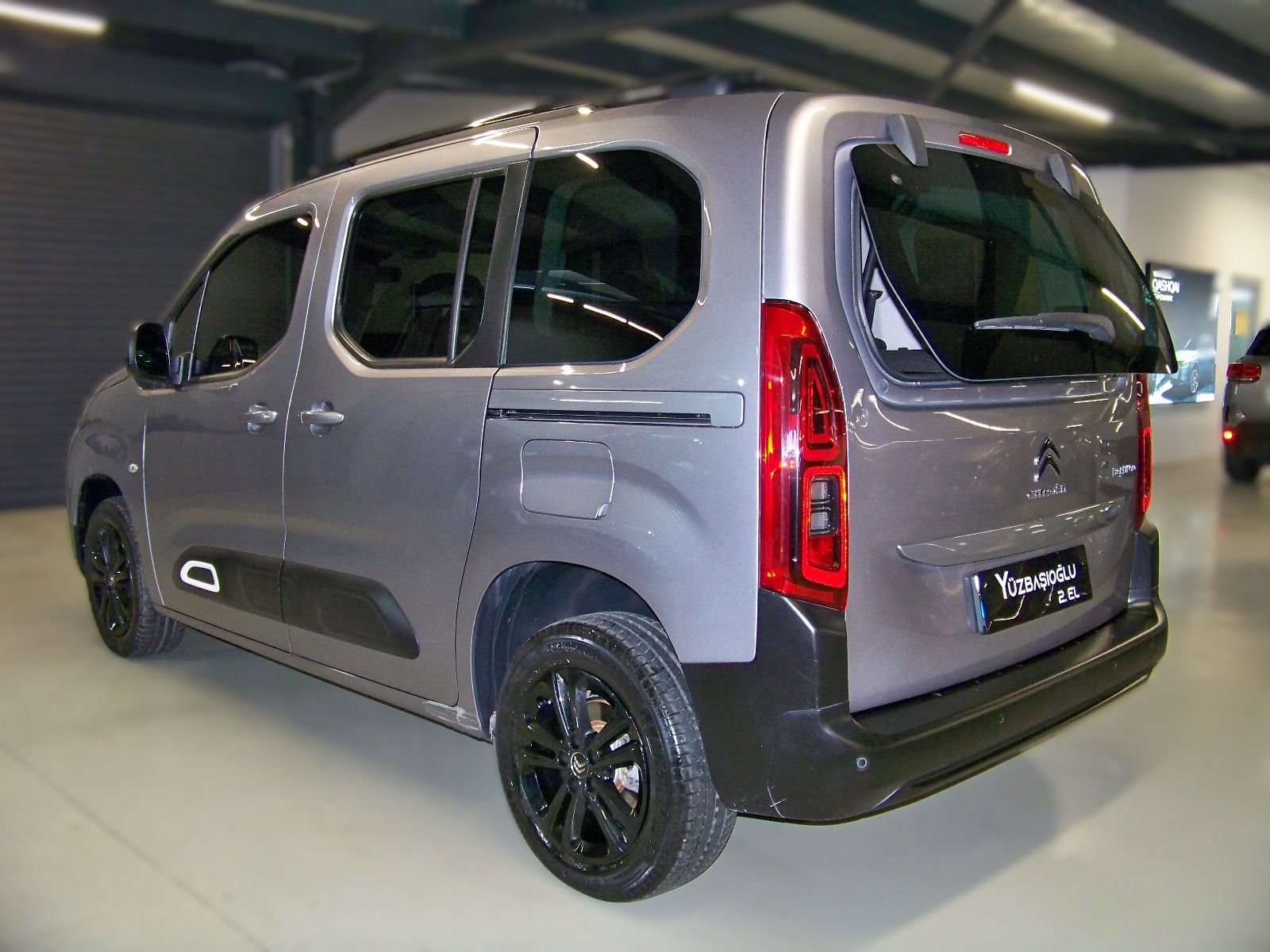 2022 Dizel Otomatik Citroen Berlingo Gri Yüzbaşıoğlu Otomotiv Mam. San ve Tic A.Ş.