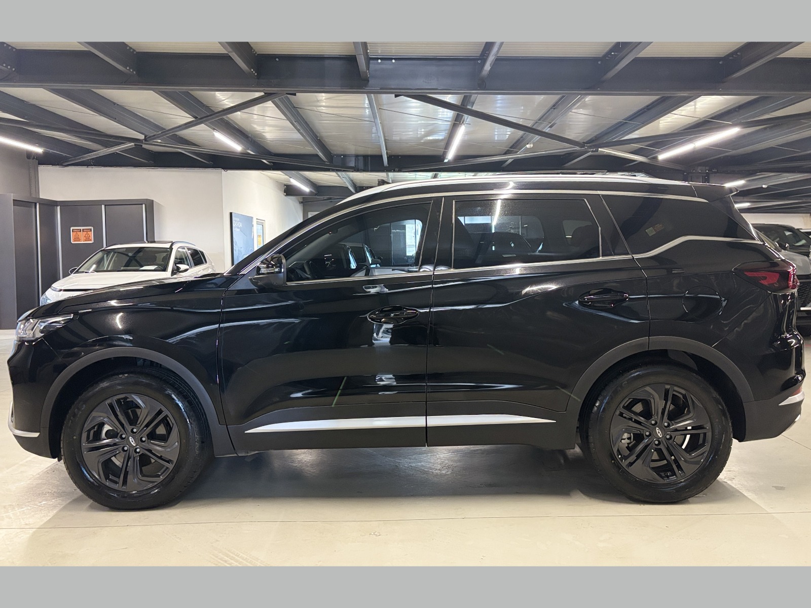 2024 Benzin Otomatik Chery Tiggo 7 Pro Siyah Yüzbaşıoğlu Otomotiv Mam. San ve Tic A.Ş.