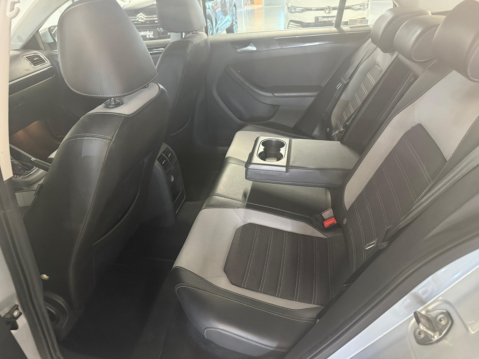 2015 Dizel Otomatik Volkswagen Jetta Gri Yüzbaşıoğlu Otomotiv Mam. San ve Tic A.Ş.