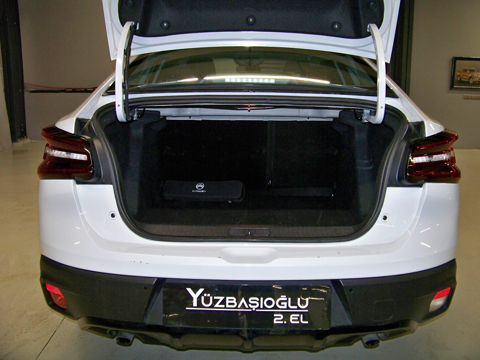 2025 Benzin Otomatik Citroen C4 X Beyaz Yüzbaşıoğlu Otomotiv Mam. San ve Tic A.Ş.