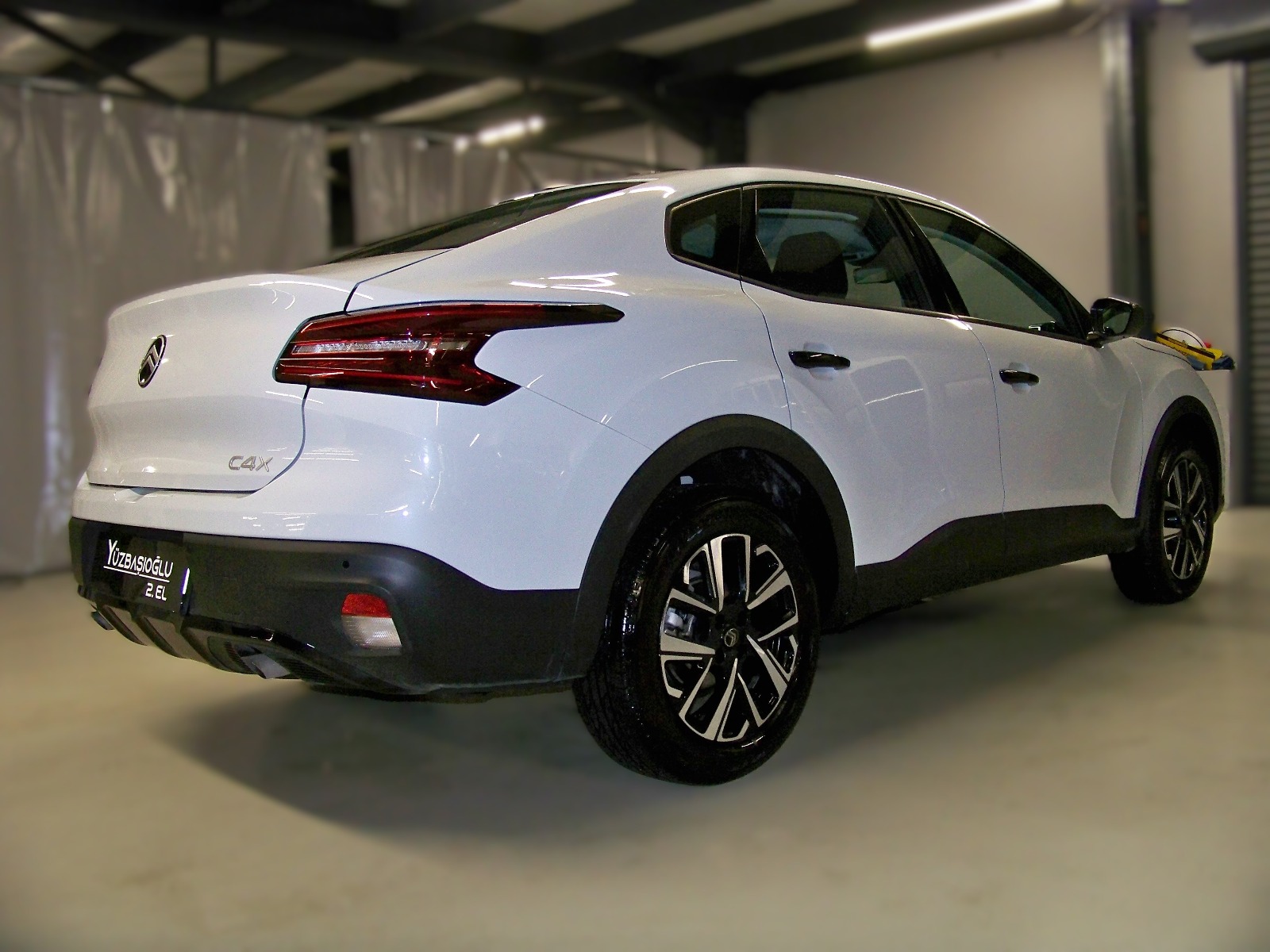 2025 Benzin Otomatik Citroen C4 X Beyaz Yüzbaşıoğlu Otomotiv Mam. San ve Tic A.Ş.