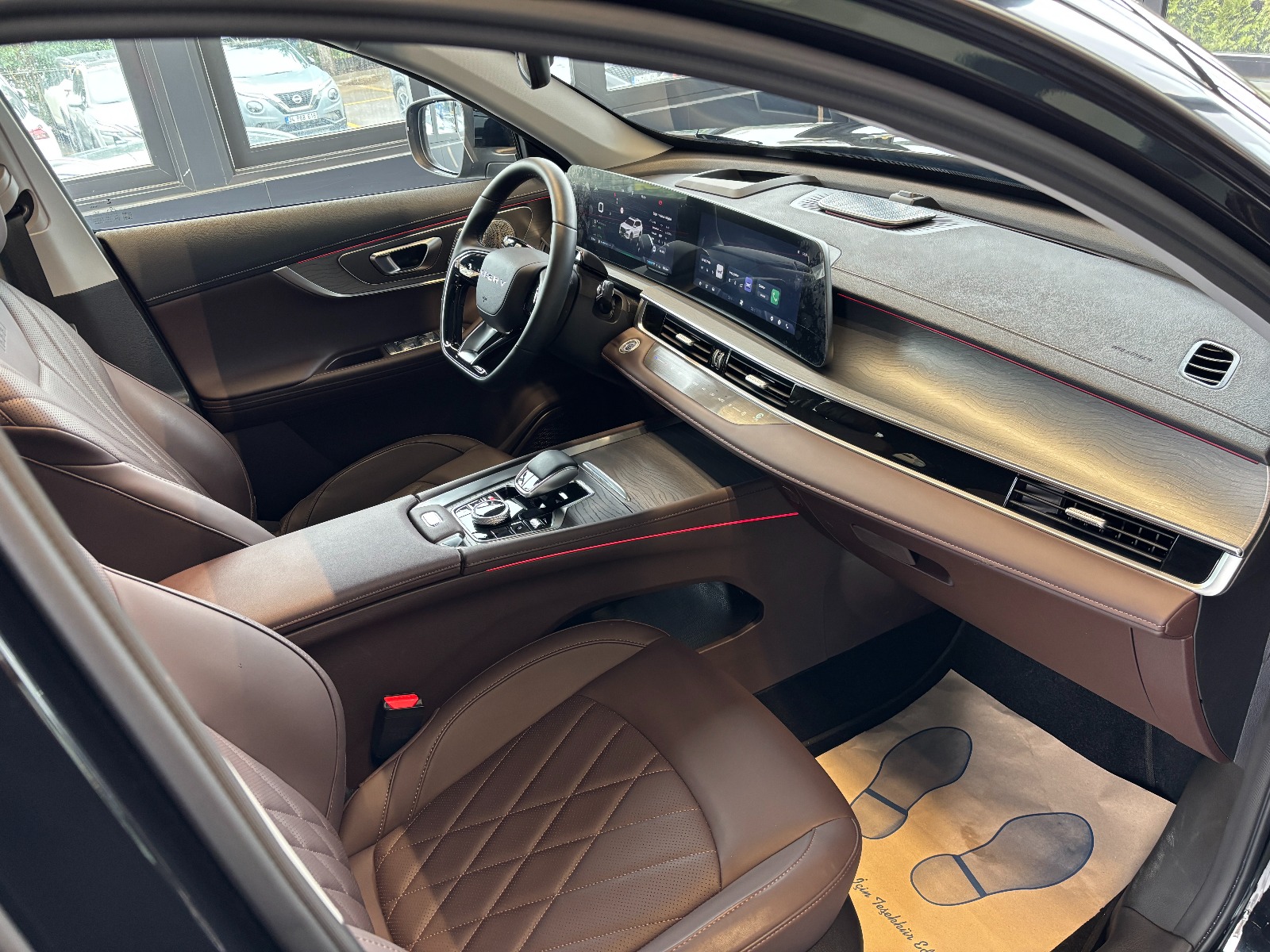 2025 Benzin Otomatik Chery Tiggo8 Pro Max Siyah Yüzbaşıoğlu Otomotiv Mam. San ve Tic A.Ş.