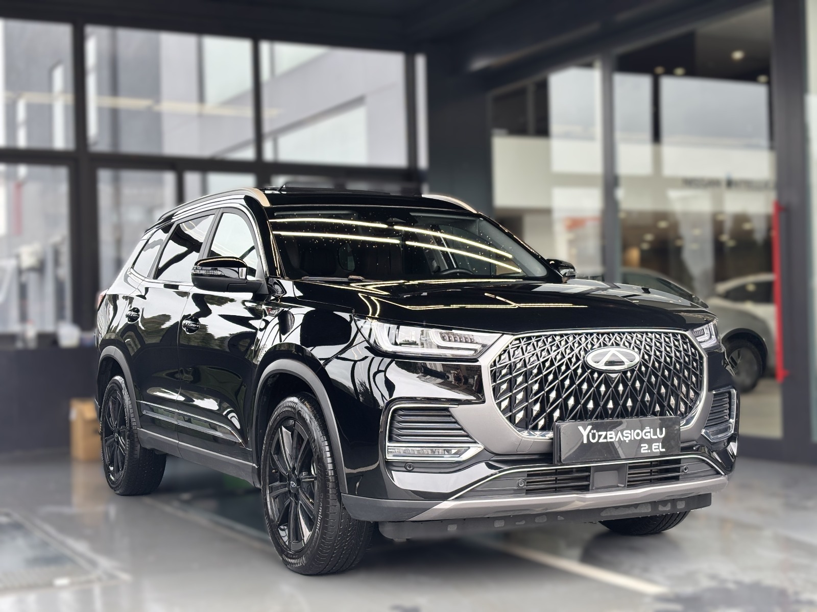 2025 Benzin Otomatik Chery Tiggo8 Pro Max Siyah Yüzbaşıoğlu Otomotiv Mam. San ve Tic A.Ş.