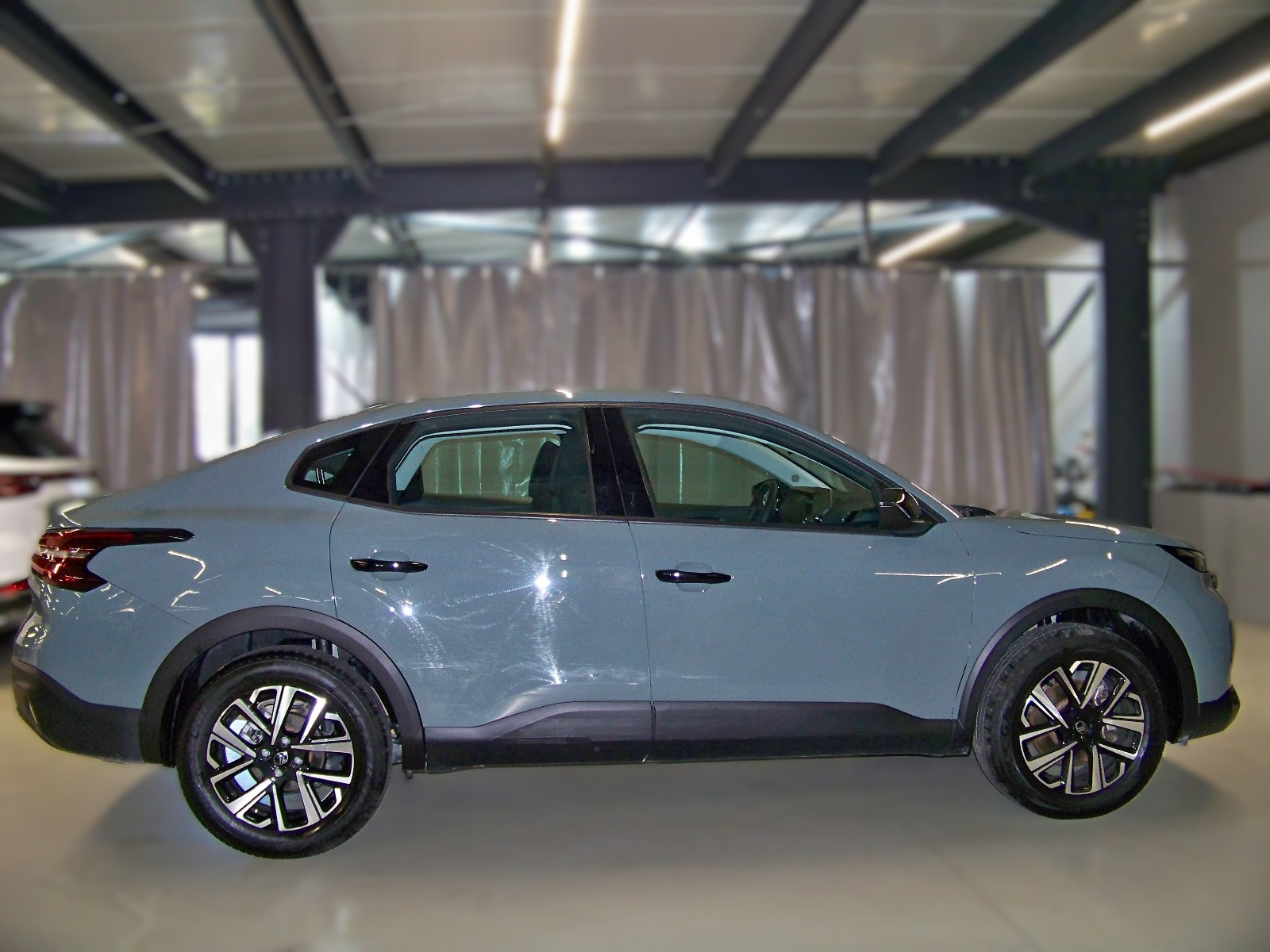 2025 Benzin Otomatik Citroen C4 X Yeşil Yüzbaşıoğlu Otomotiv Mam. San ve Tic A.Ş.