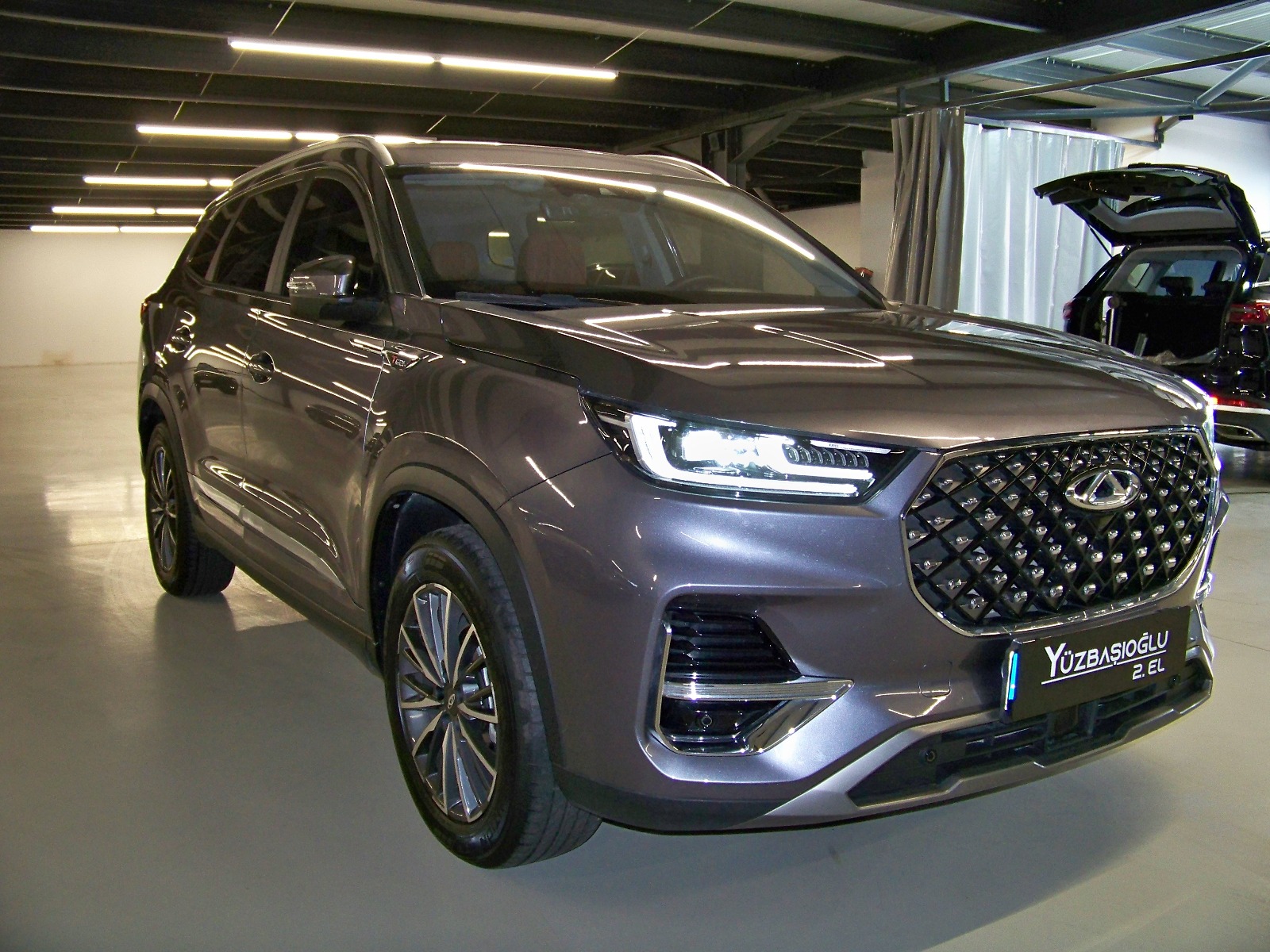 2023 Benzin Otomatik Chery Tiggo 8 Pro Gri Yüzbaşıoğlu Otomotiv Mam. San ve Tic A.Ş.
