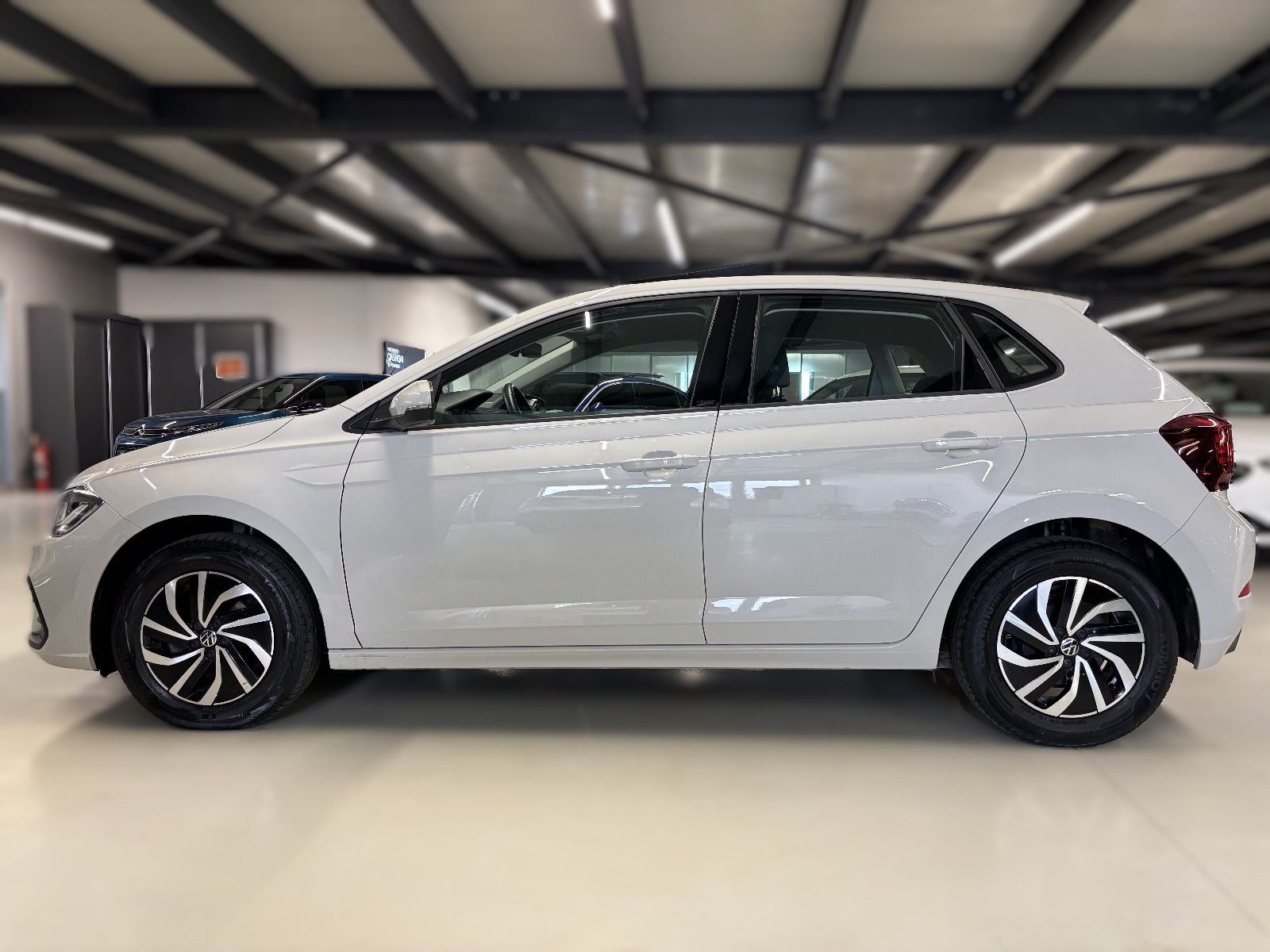 2024 Benzin Otomatik Volkswagen Polo Gri Yüzbaşıoğlu Otomotiv Mam. San ve Tic A.Ş.