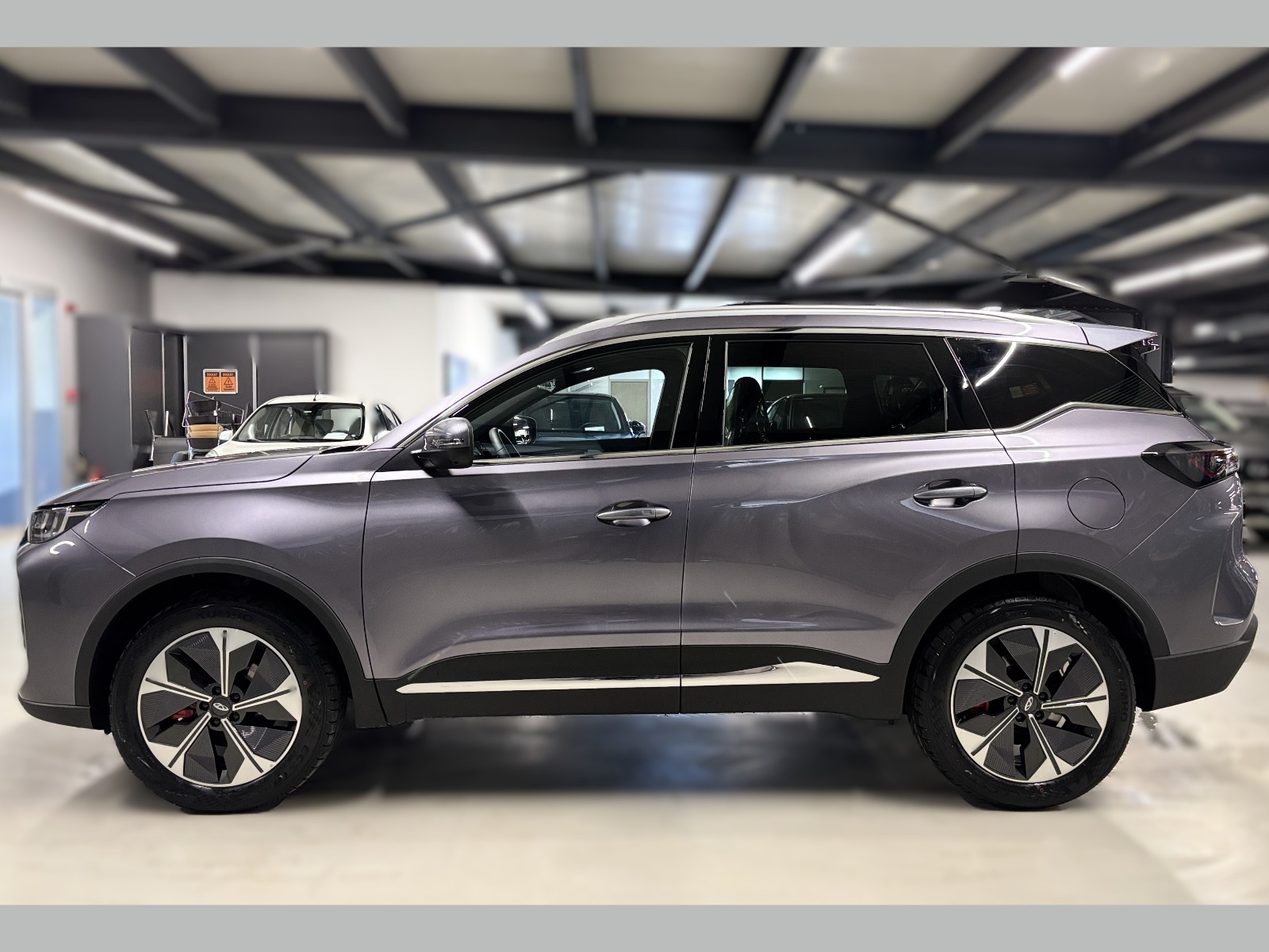 2025 Benzin Otomatik Chery Tiggo 7 Gri Yüzbaşıoğlu Otomotiv Mam. San ve Tic A.Ş.